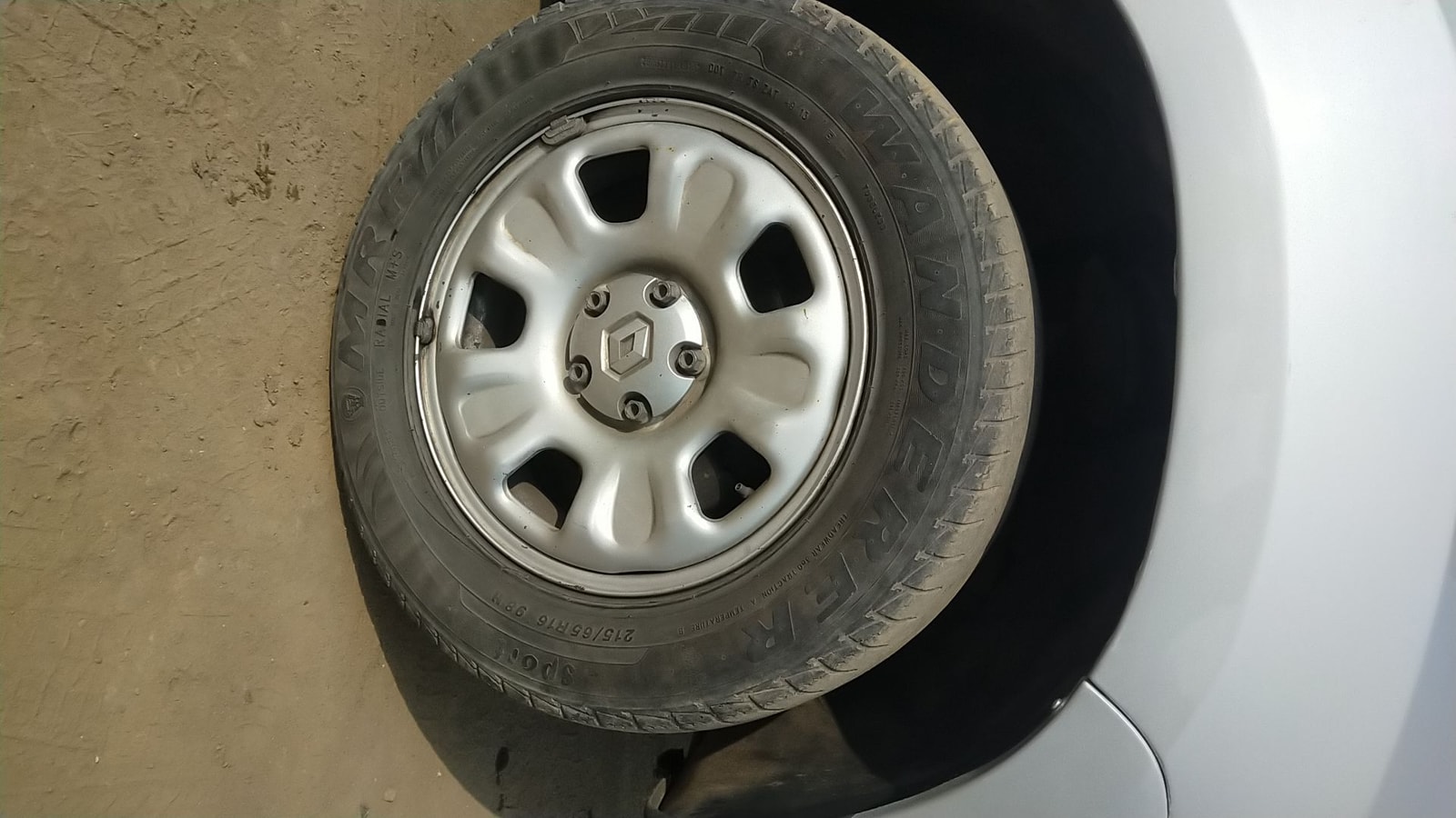 Duster image 11 Duster image 11