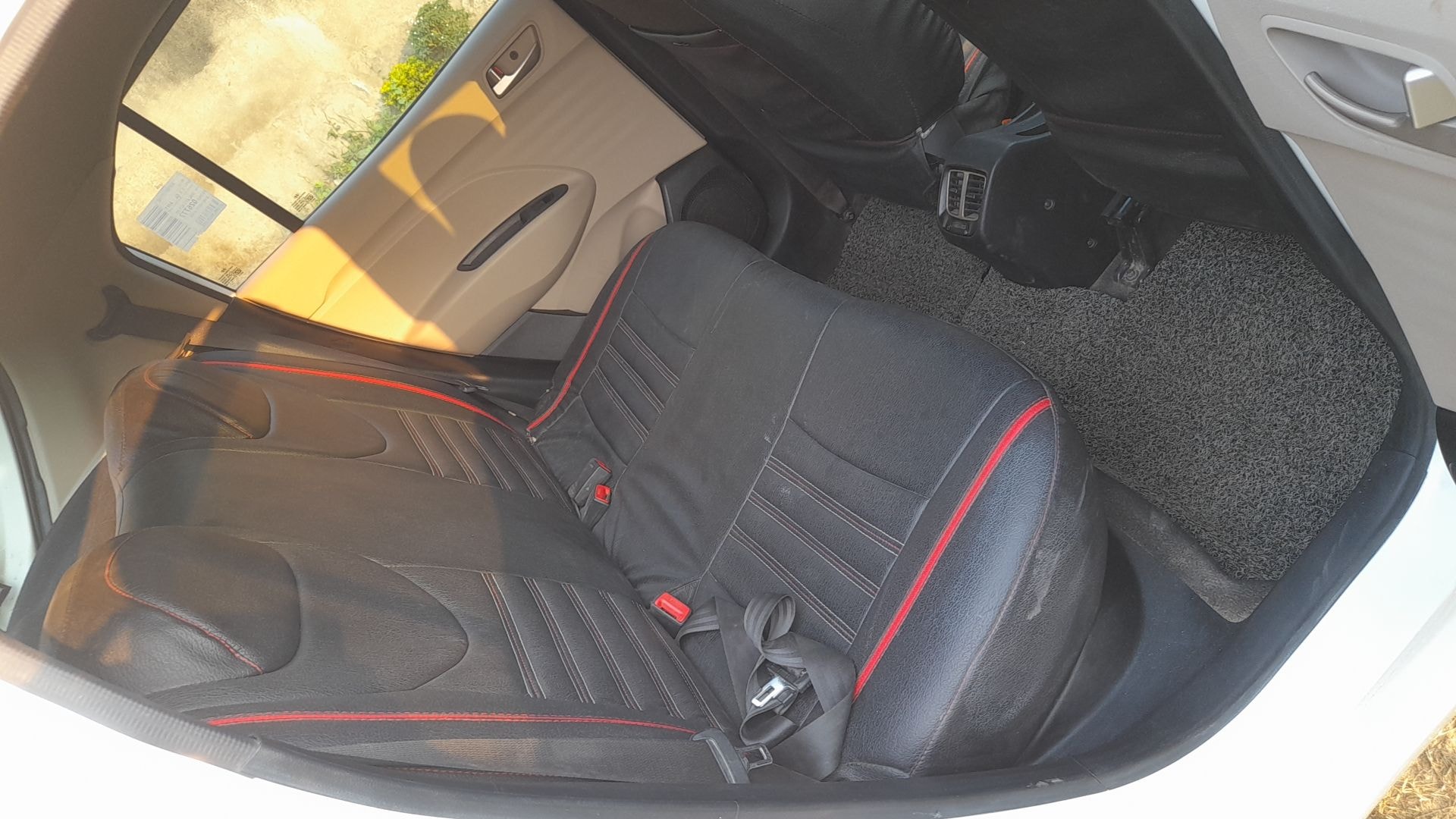 New Santro image 8 New Santro image 8