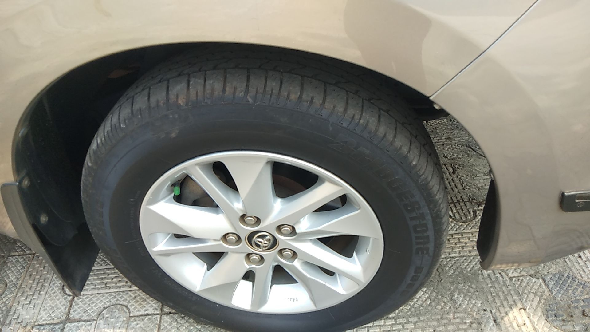 Innova Crysta image 11 Innova Crysta image 11