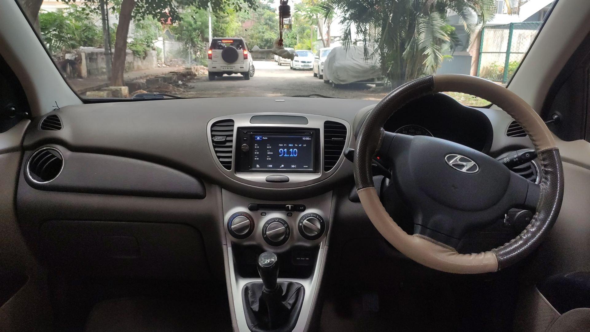 i10 image 15 i10 image 15