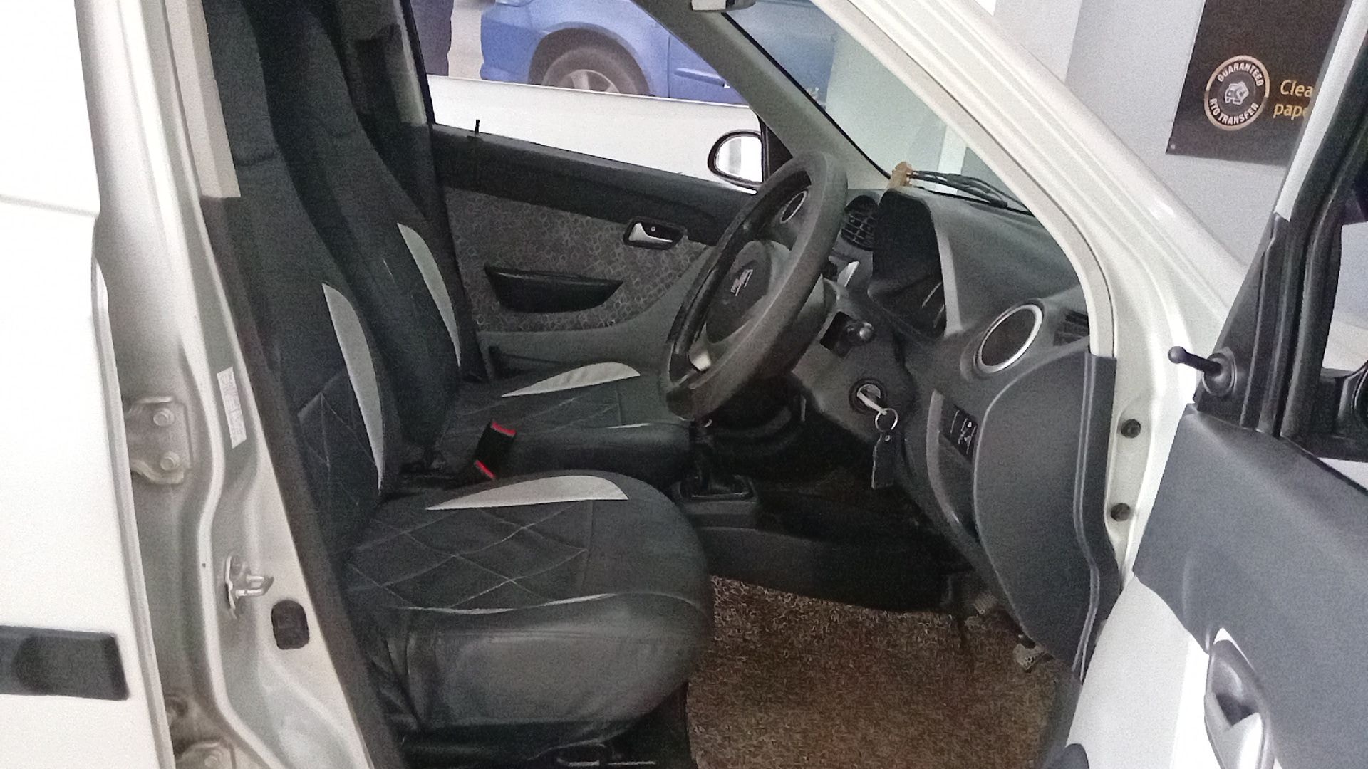 Alto 800 image 19 Alto 800 image 19