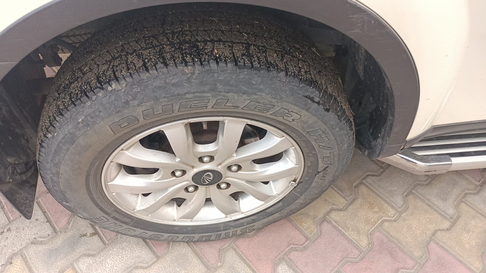 XUV500 image 13 XUV500 image 13