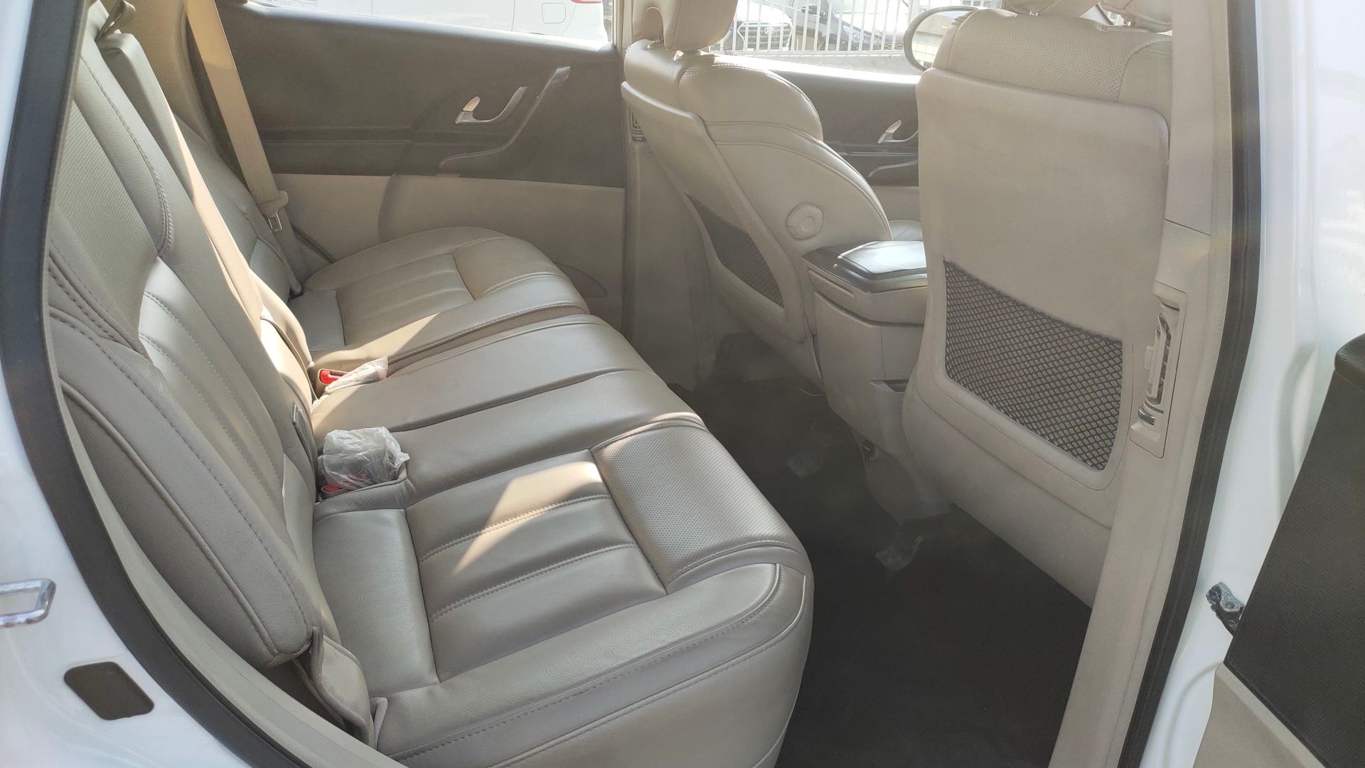 XUV500 image 8 XUV500 image 8