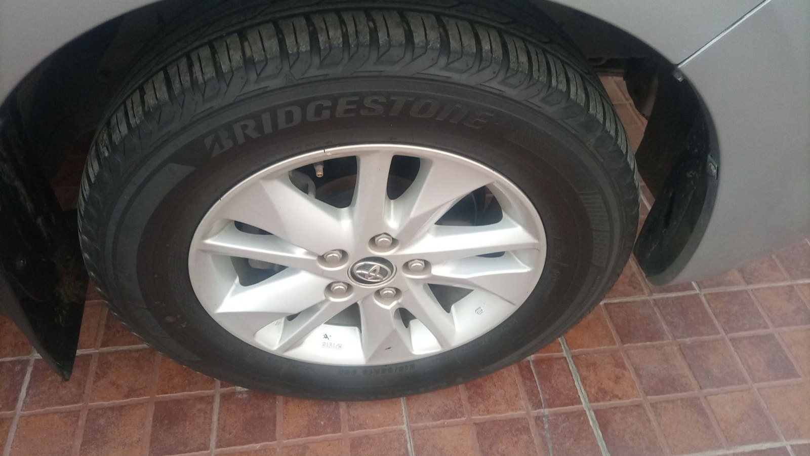 Innova Crysta image 10 Innova Crysta image 10