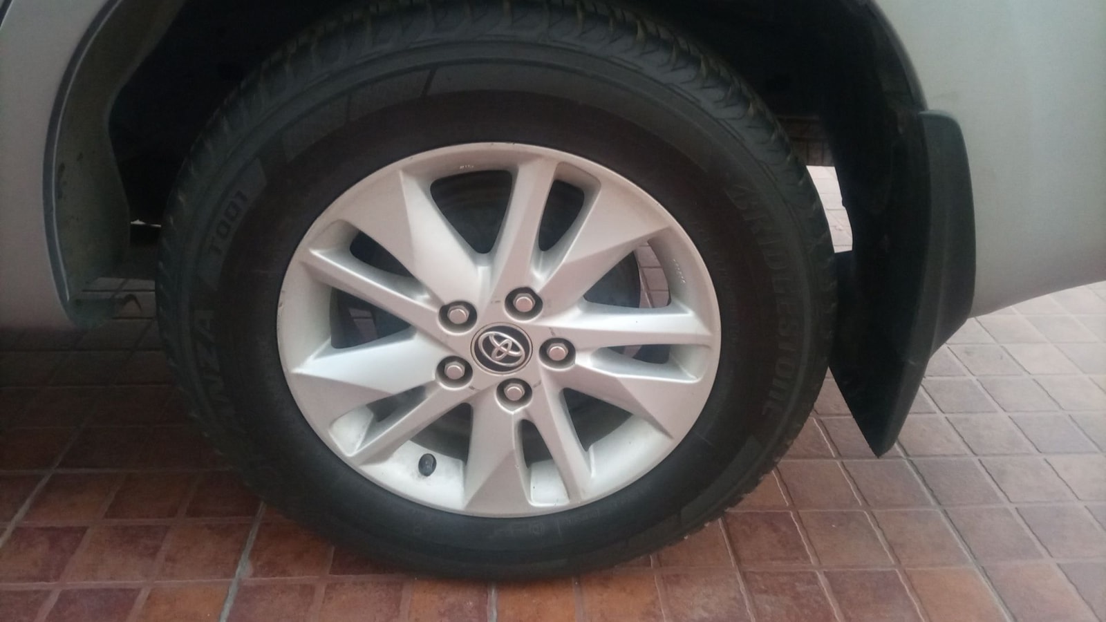 Innova Crysta image 5 Innova Crysta image 5