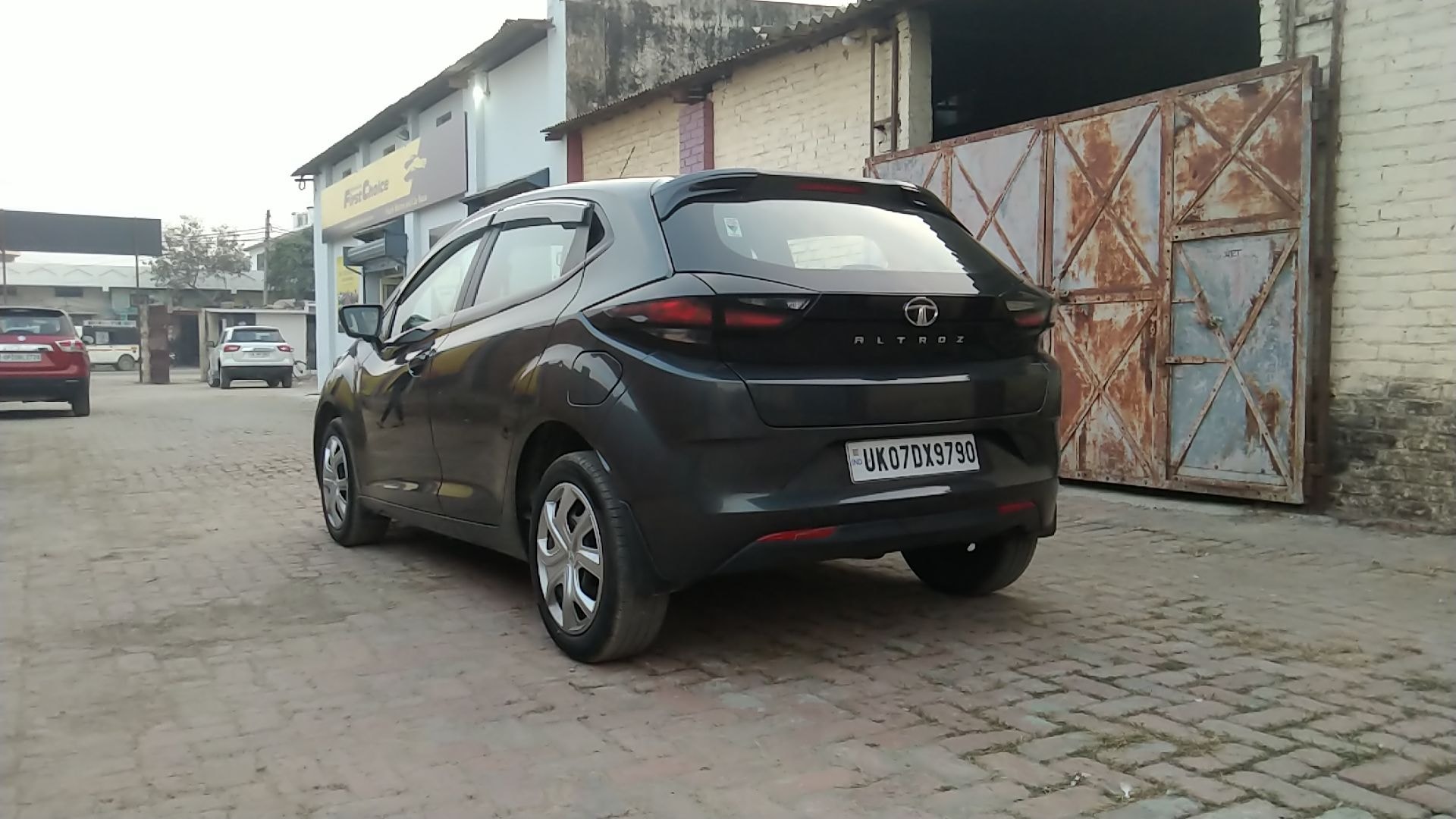 Altroz image 3 Altroz image 3