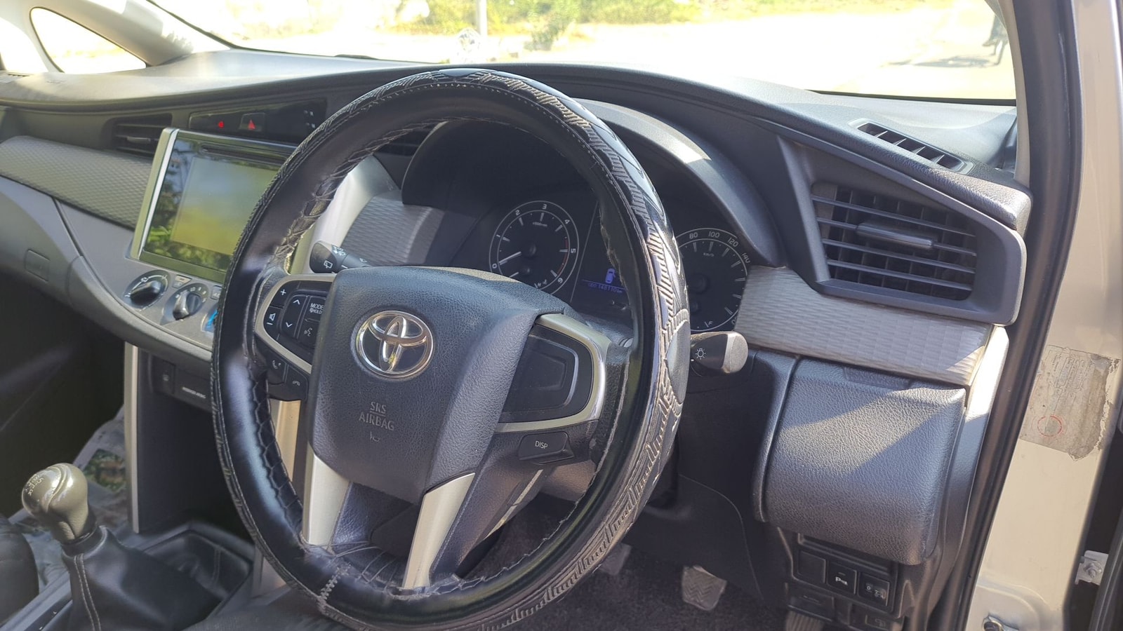 Innova Crysta image 18 Innova Crysta image 18