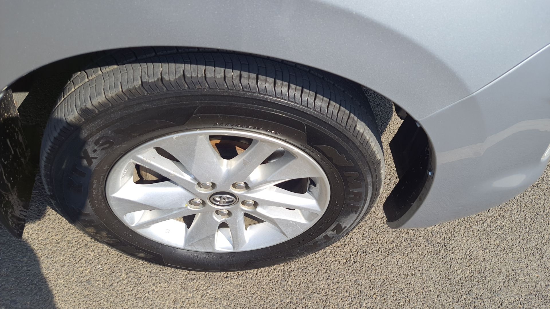 Innova Crysta image 16 Innova Crysta image 16