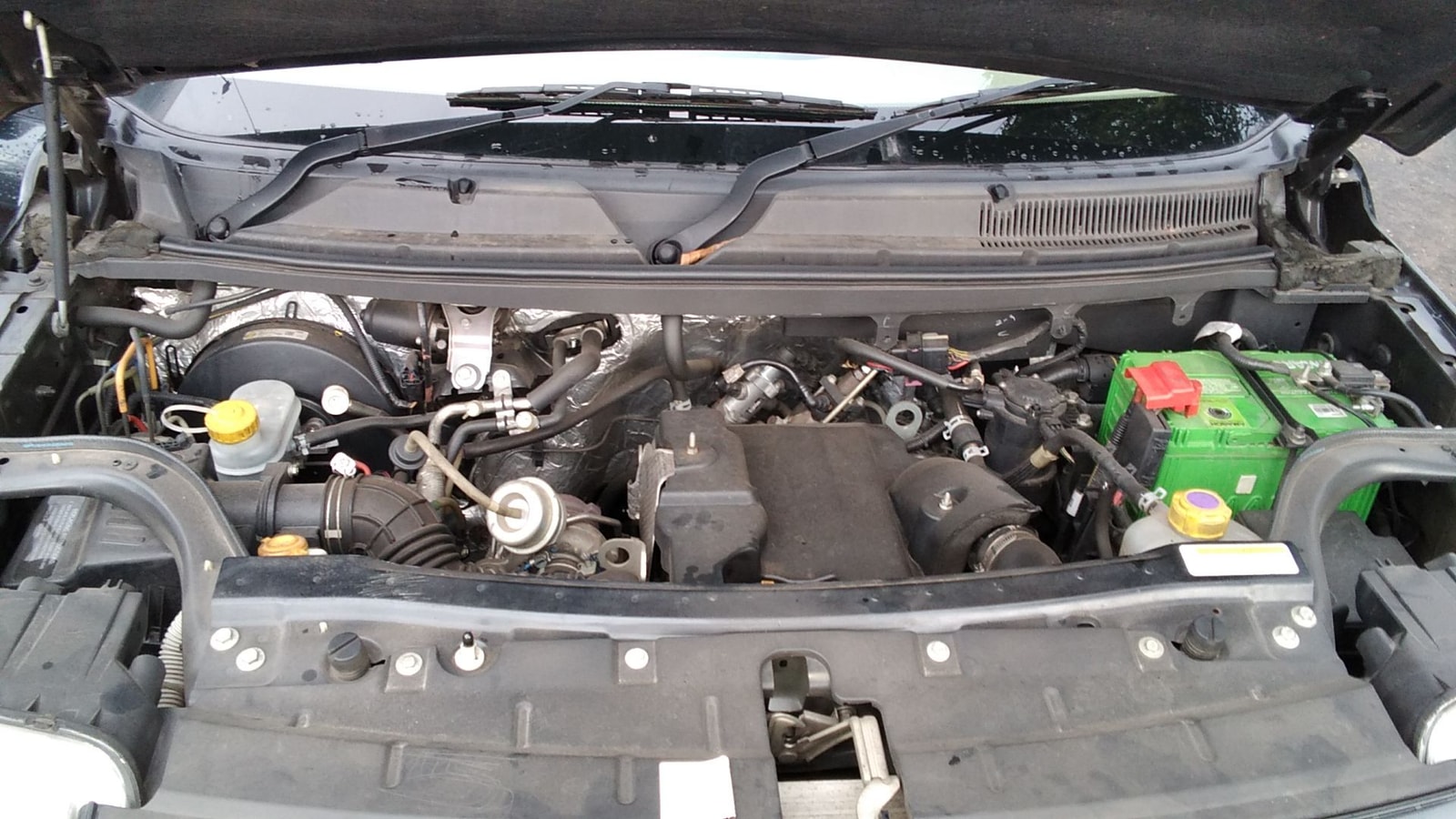 TUV300 image 14 TUV300 image 14