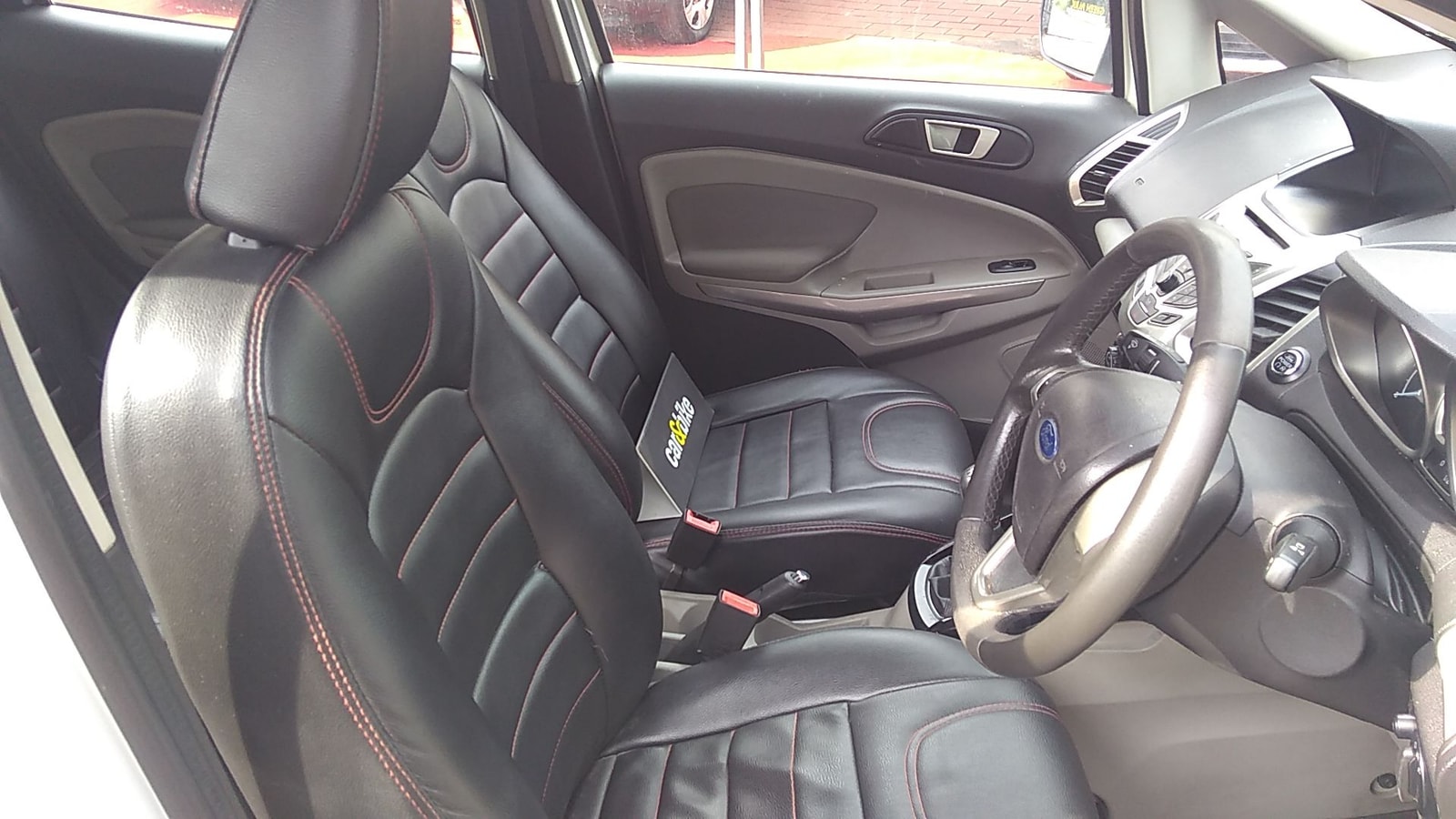 EcoSport image 19 EcoSport image 19