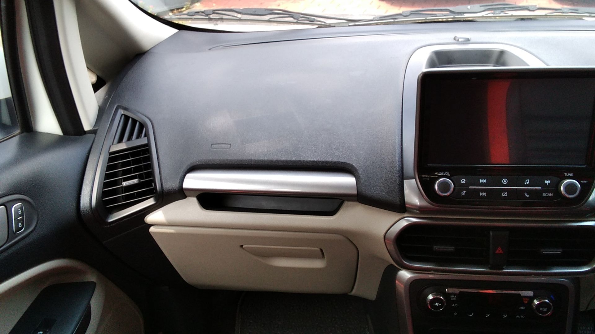 EcoSport image 15 EcoSport image 15