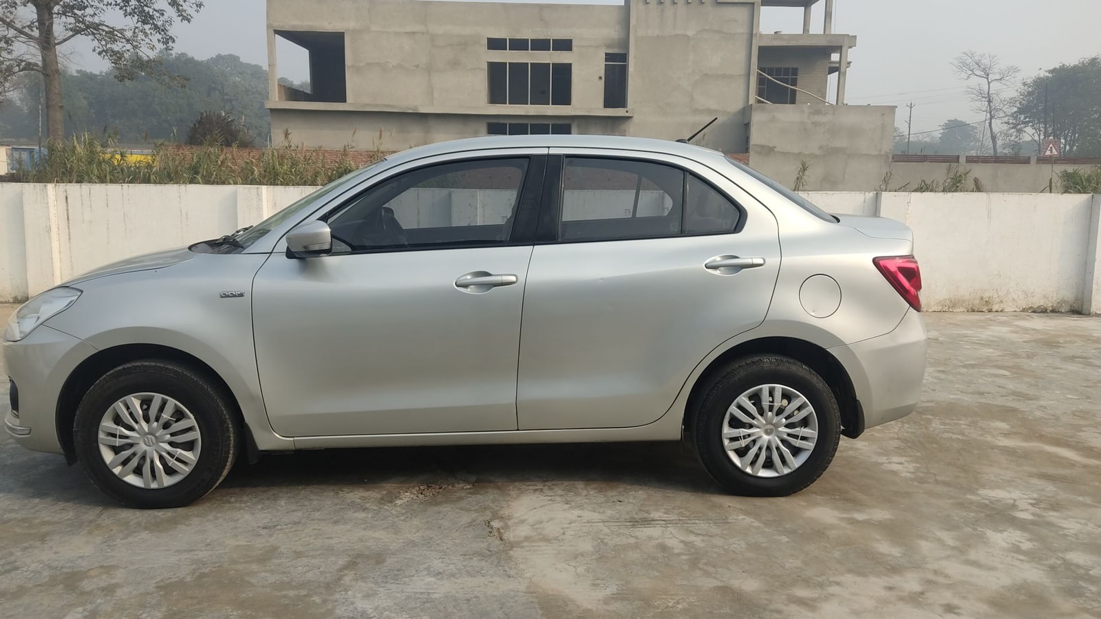 Swift DZire image 2 Swift DZire image 2