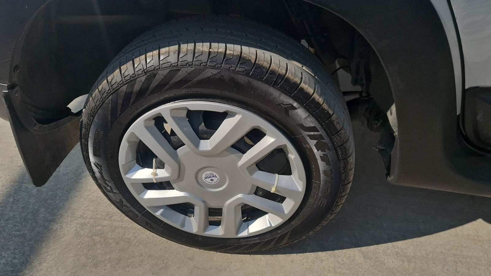 Duster image 13 Duster image 13