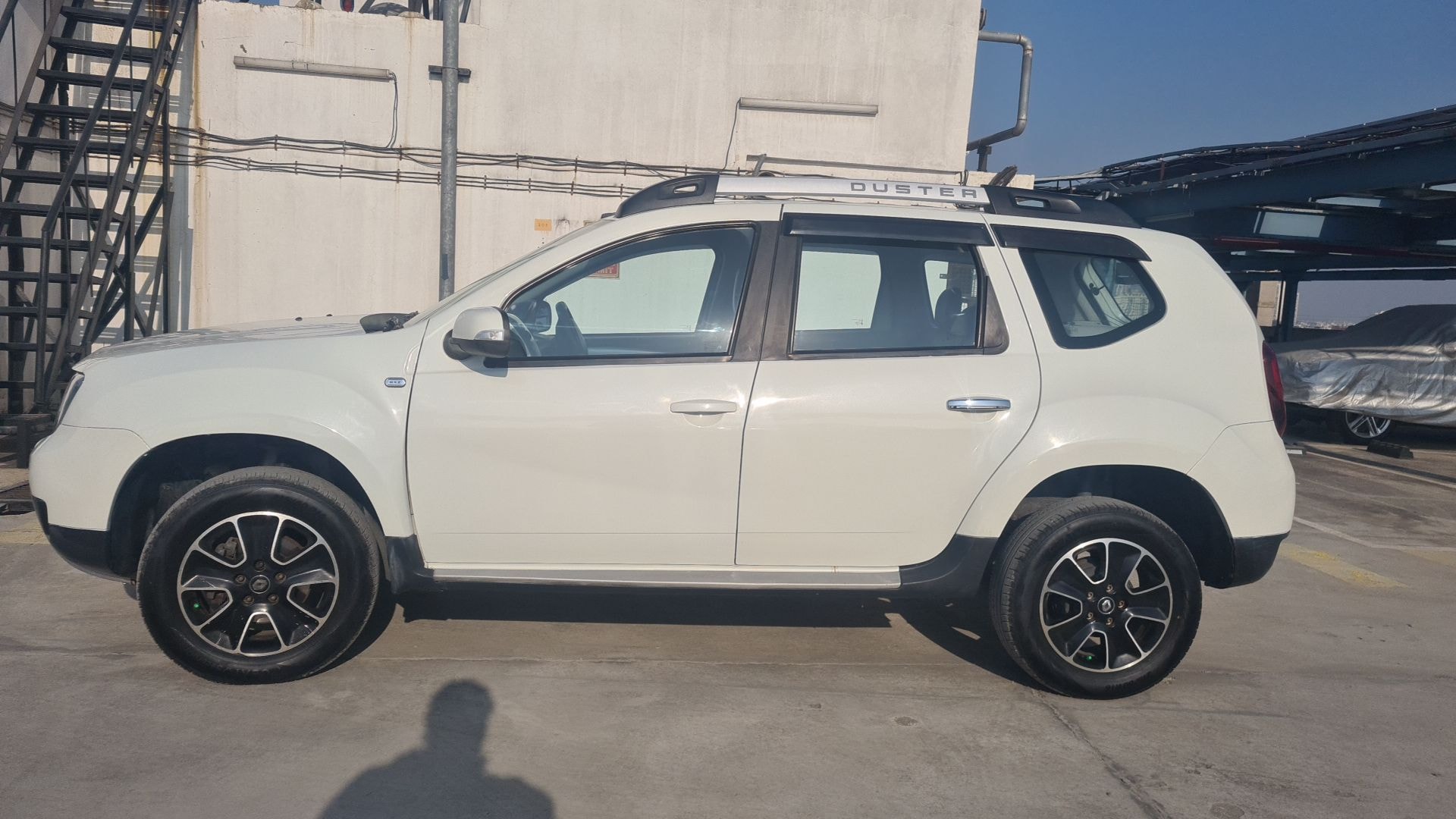 Duster image 2 Duster image 2