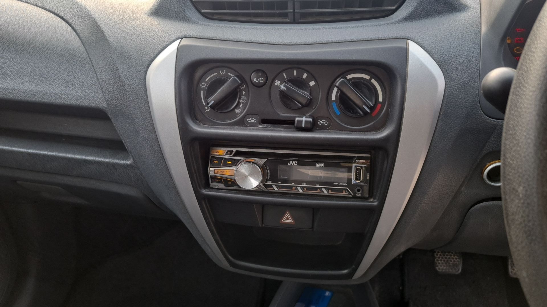 Alto 800 image 17 Alto 800 image 17