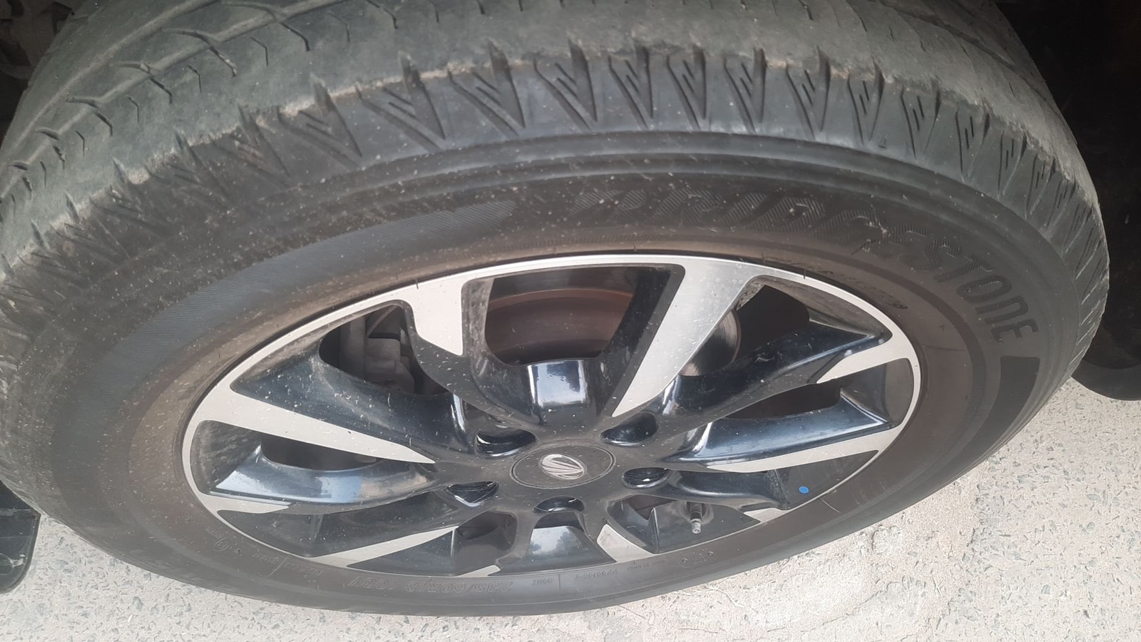 XUV500 image 11 XUV500 image 11