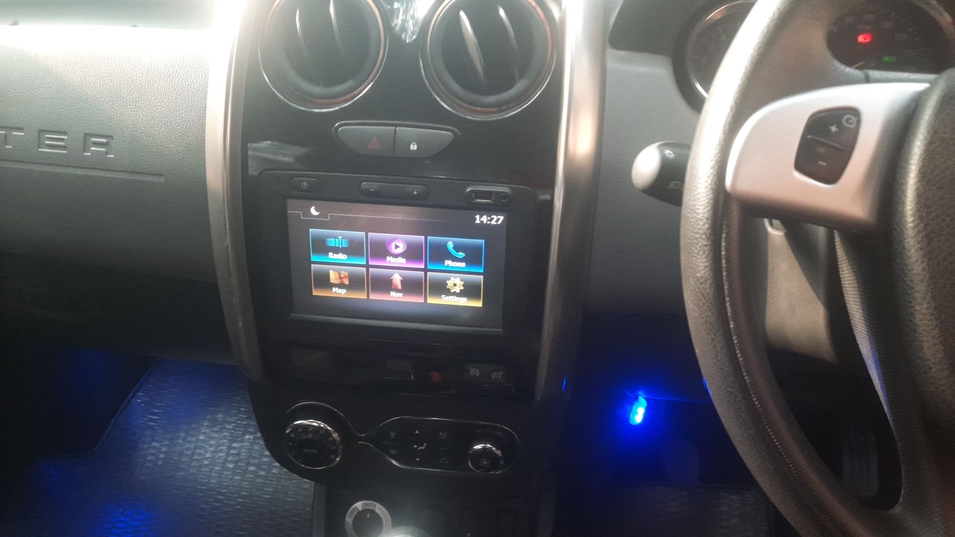 Duster image 17 Duster image 17