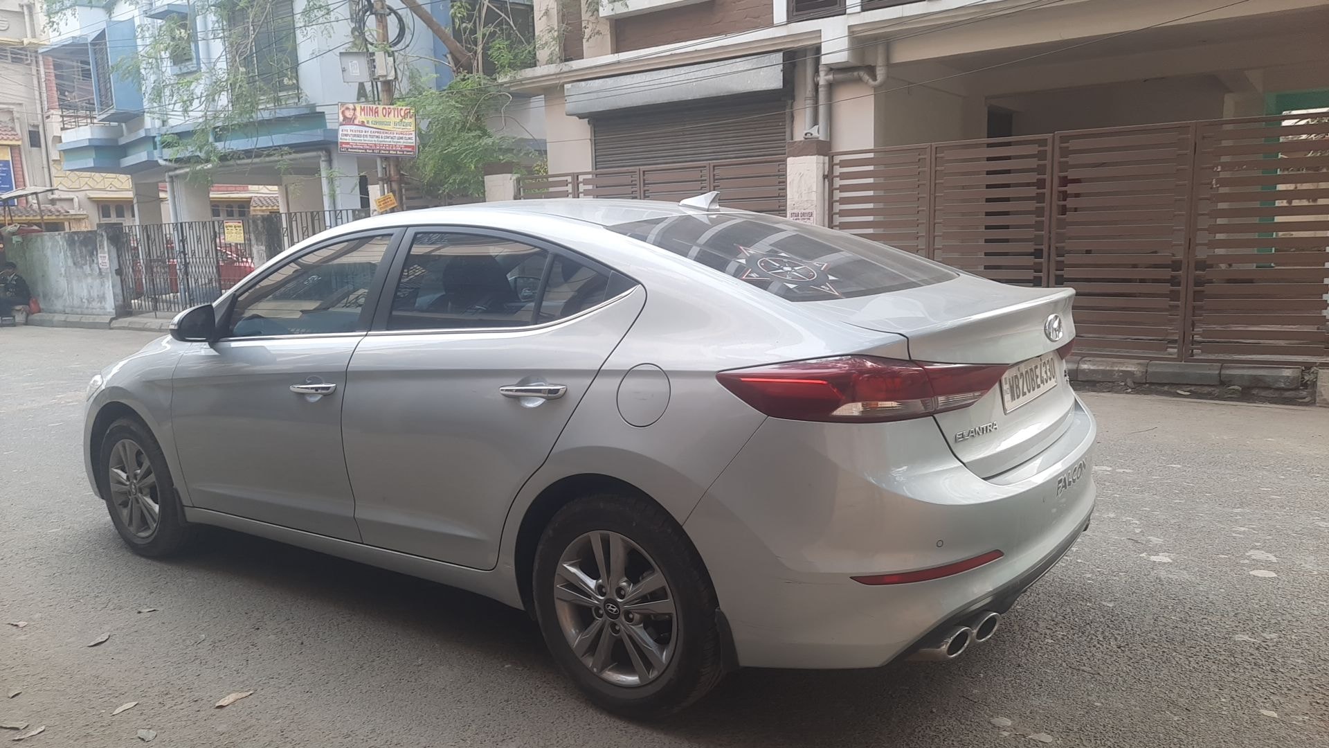 Elantra image 3 Elantra image 3