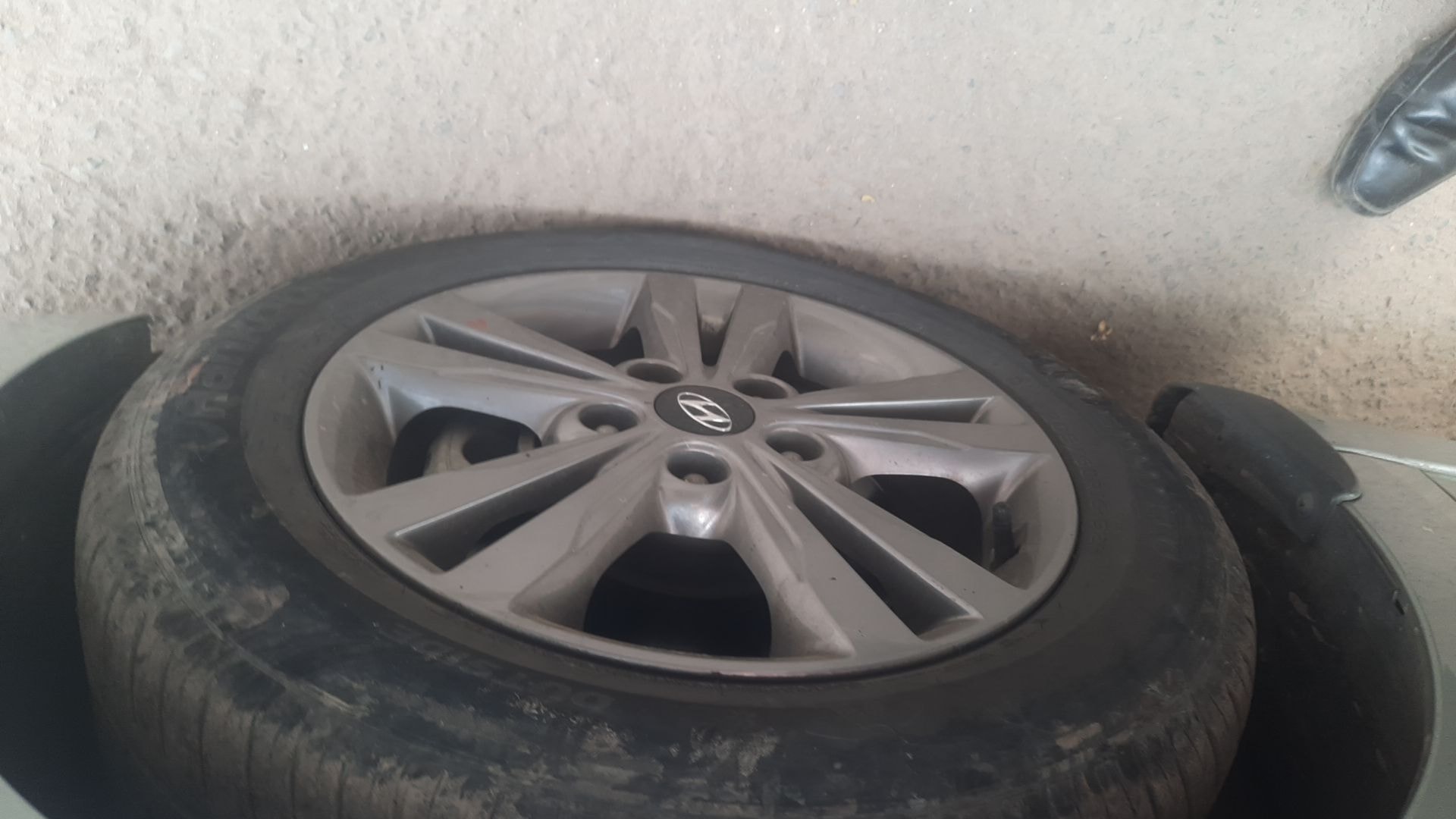 Elantra image 13 Elantra image 13