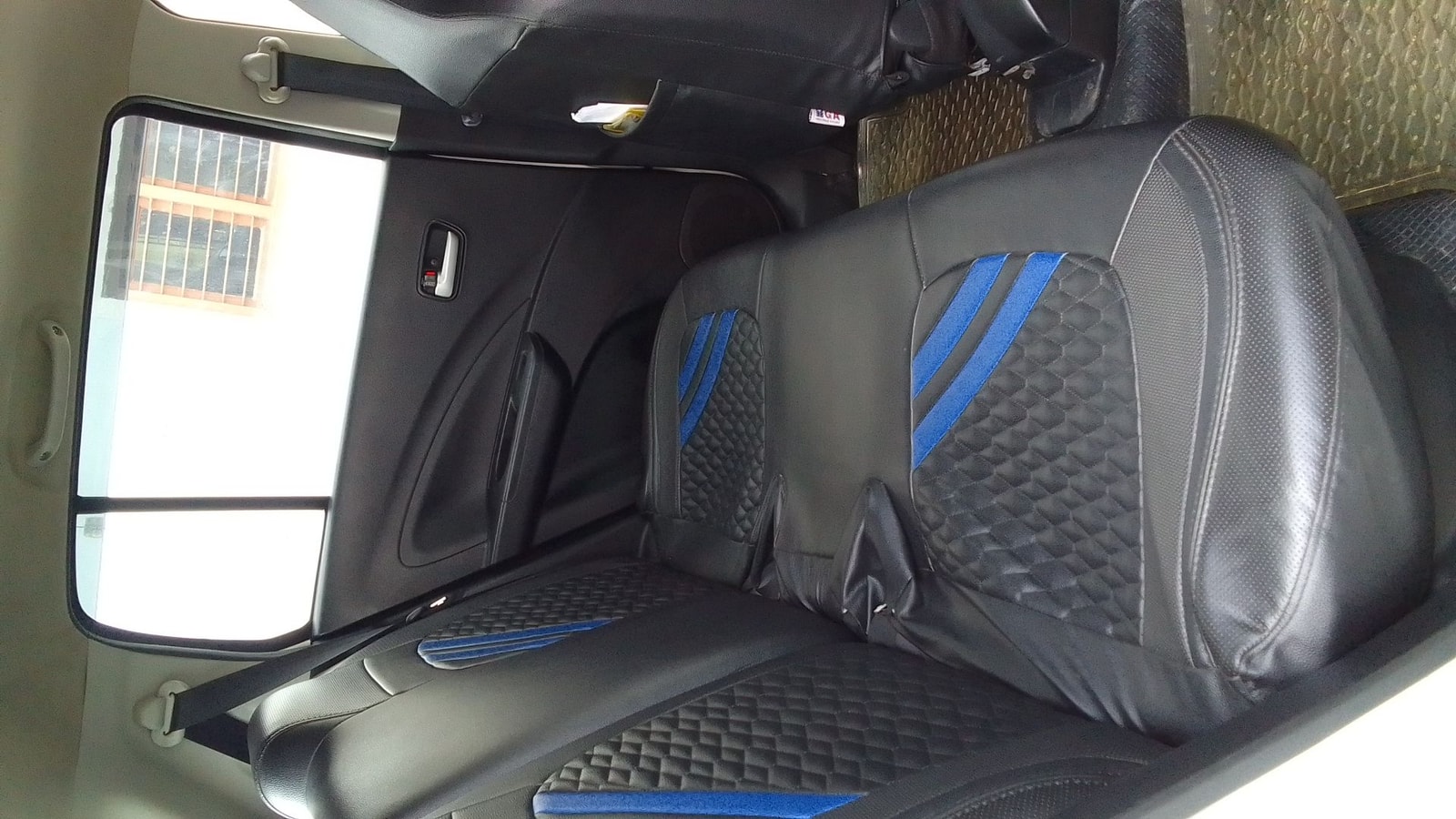 Celerio X image 8 Celerio X image 8