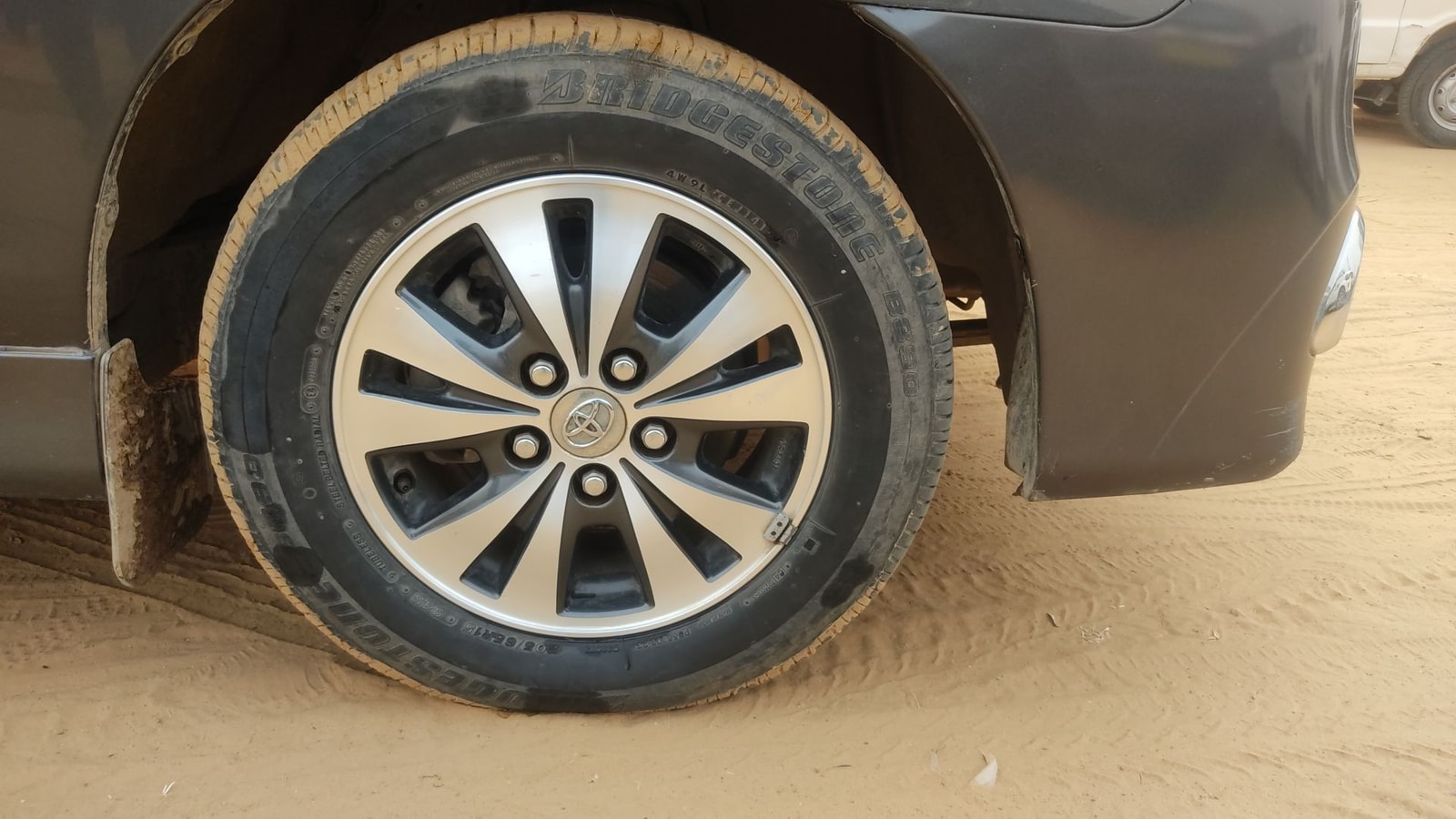 Innova image 11 Innova image 11