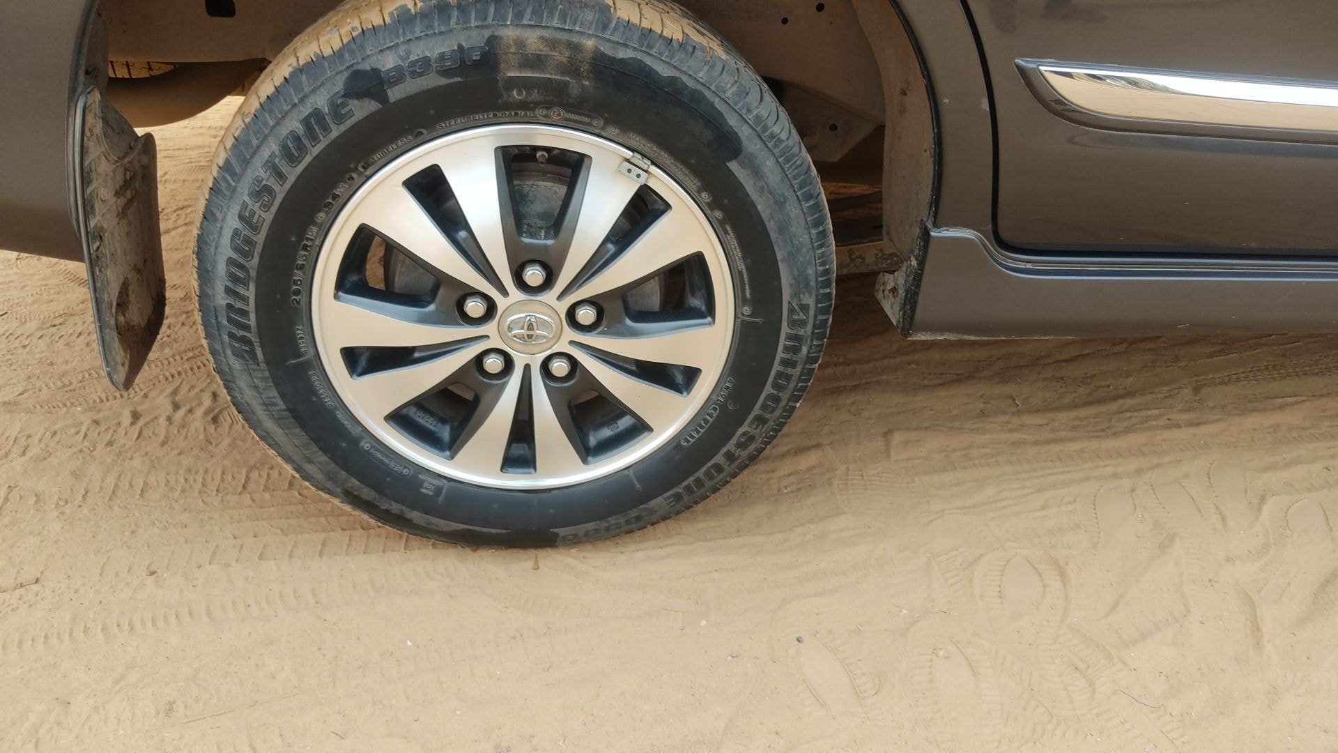 Innova image 13 Innova image 13