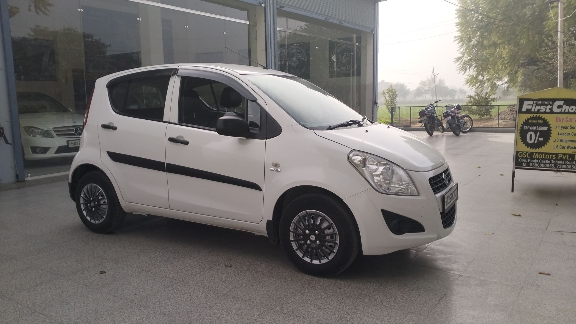 Ritz image 8 Ritz image 8