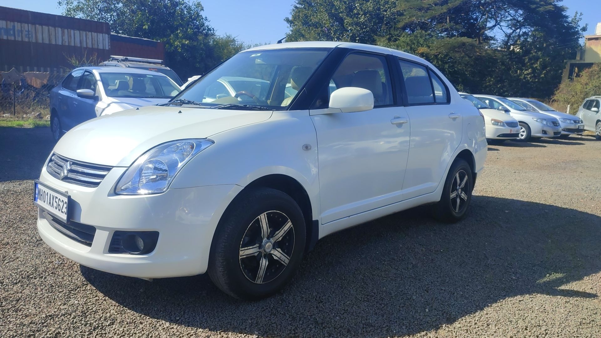 Swift DZire image 1 Swift DZire image 1