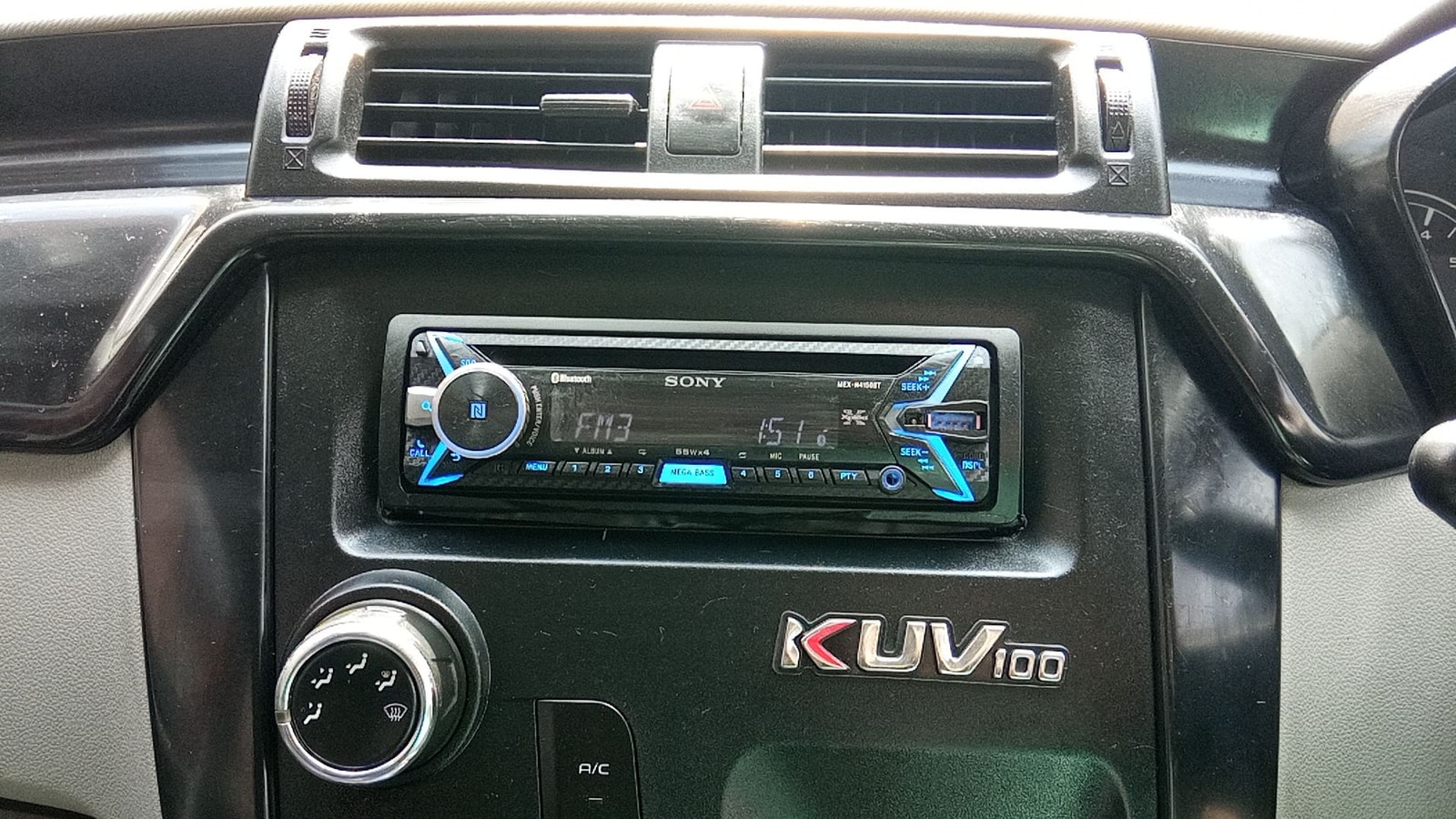 KUV100 image 17 KUV100 image 17