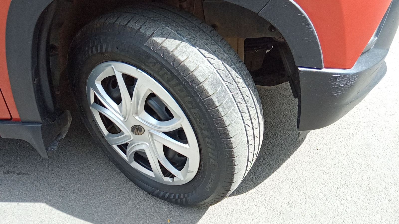 KUV100 image 11 KUV100 image 11