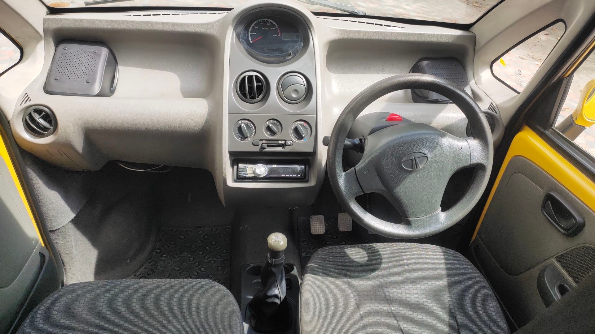 Nano image 15 Nano image 15