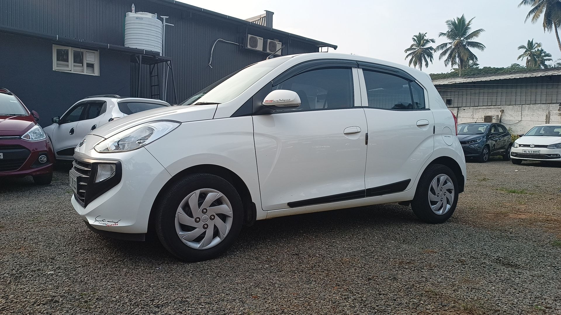 New Santro image 1 New Santro image 1