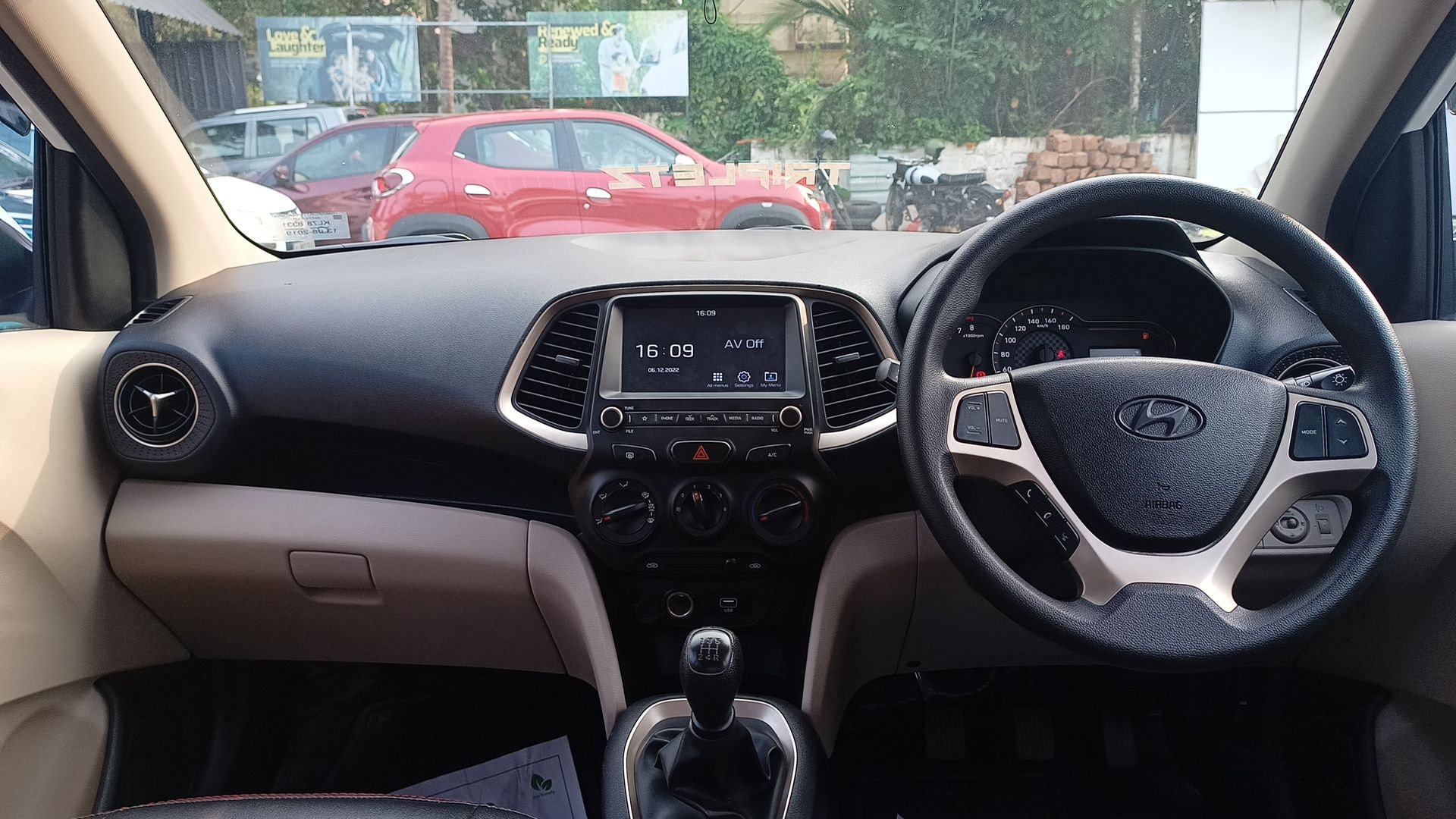 New Santro image 15 New Santro image 15