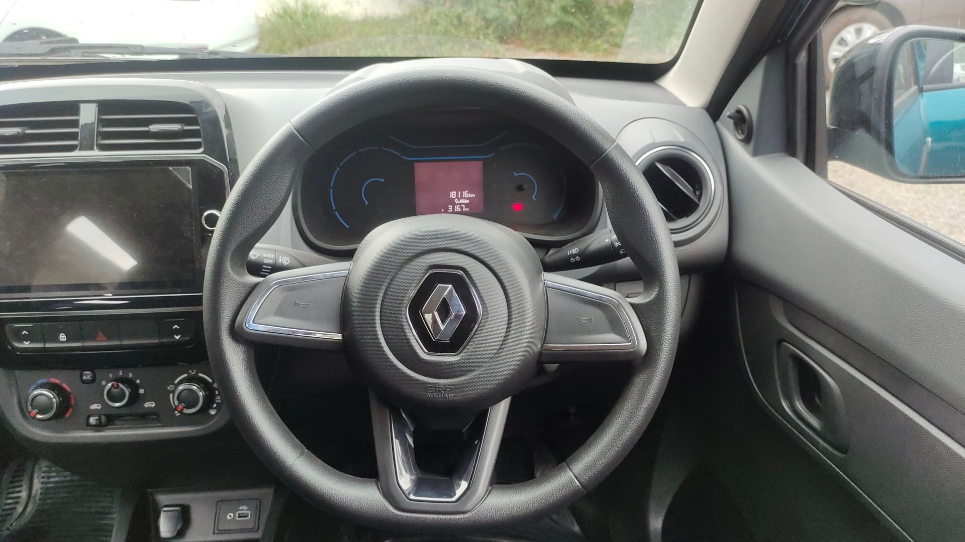 Kwid image 18 Kwid image 18