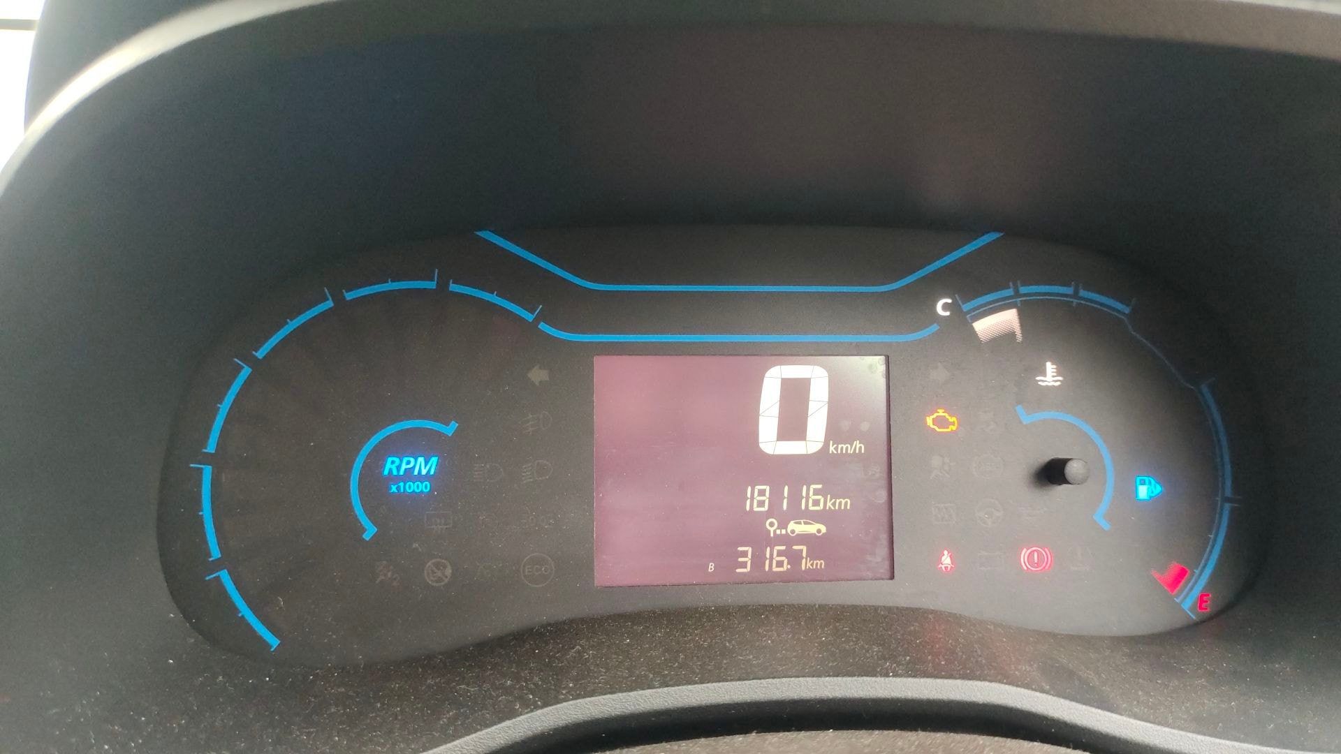 Kwid image 16 Kwid image 16