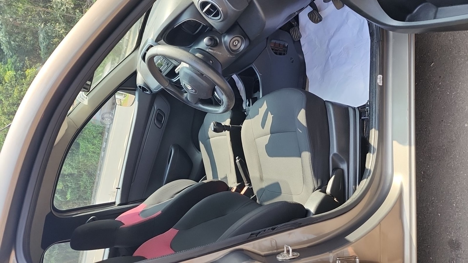 Kwid image 19 Kwid image 19