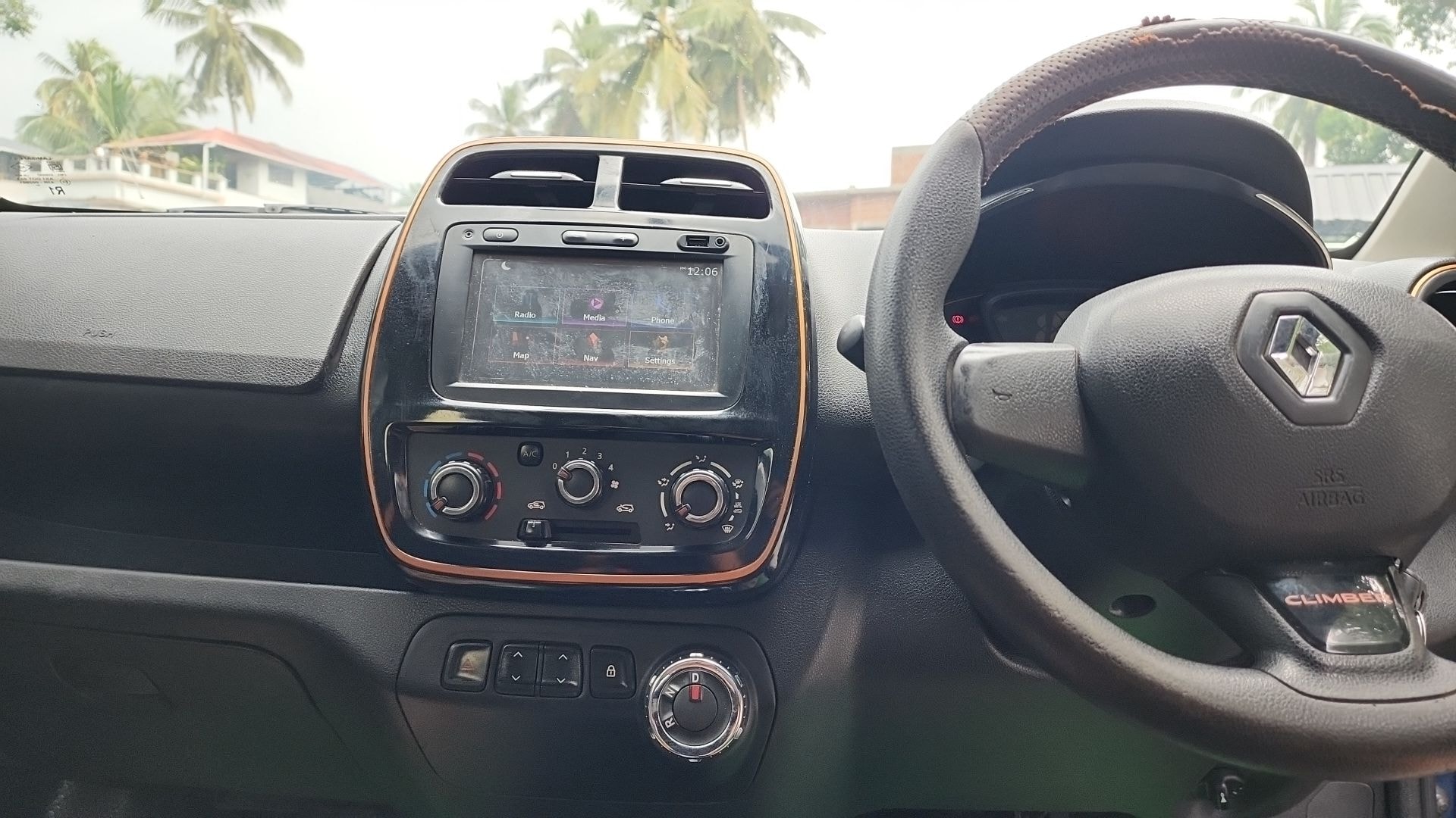 Kwid image 15 Kwid image 15