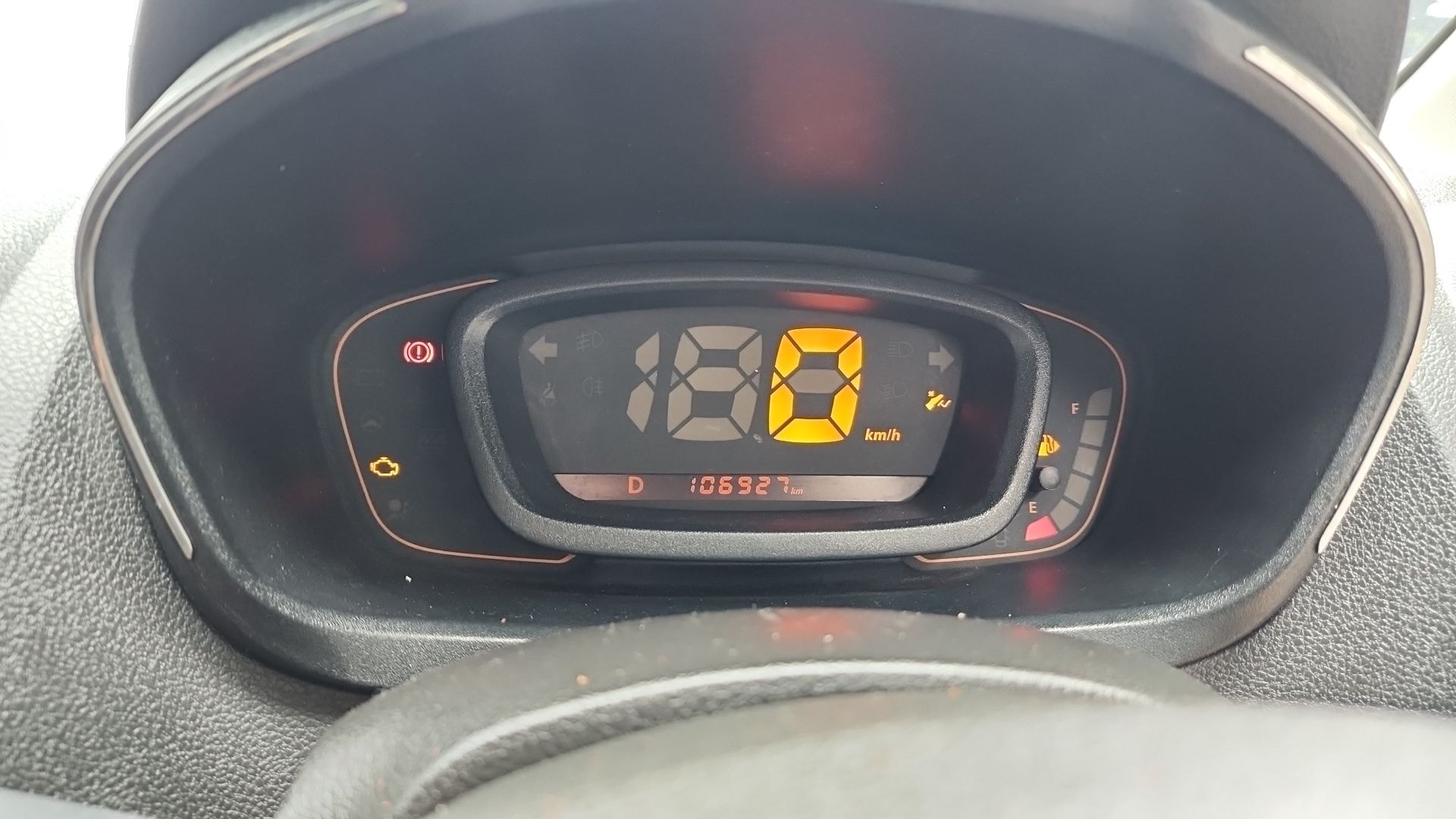 Kwid image 16 Kwid image 16