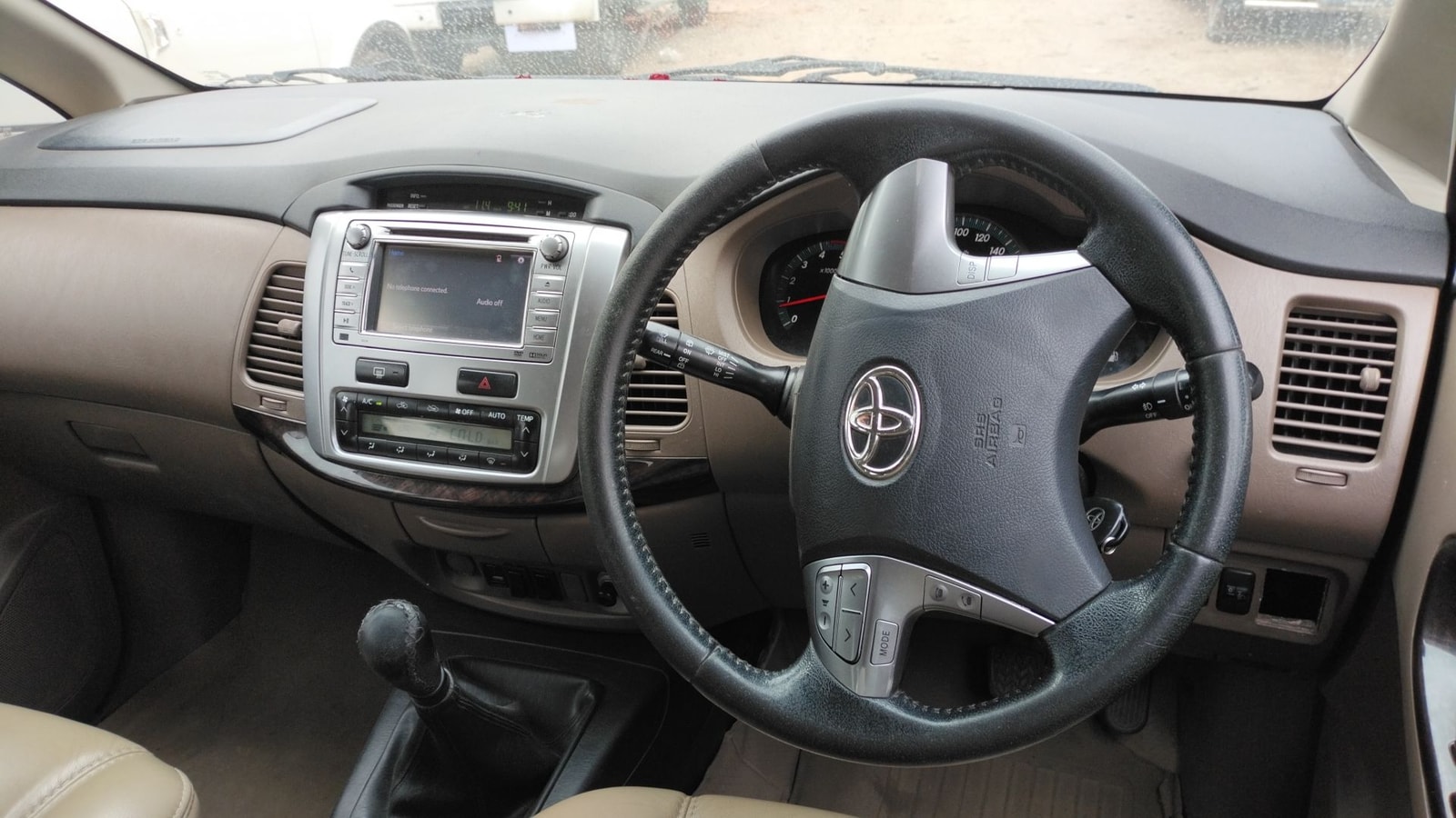 Innova image 15 Innova image 15