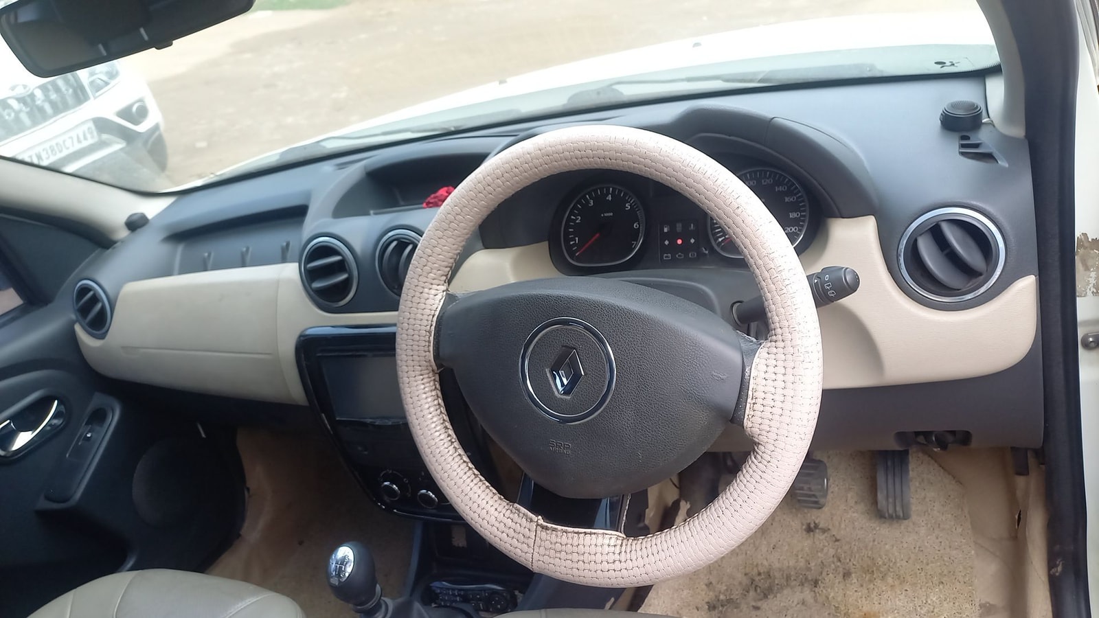 Duster image 15 Duster image 15