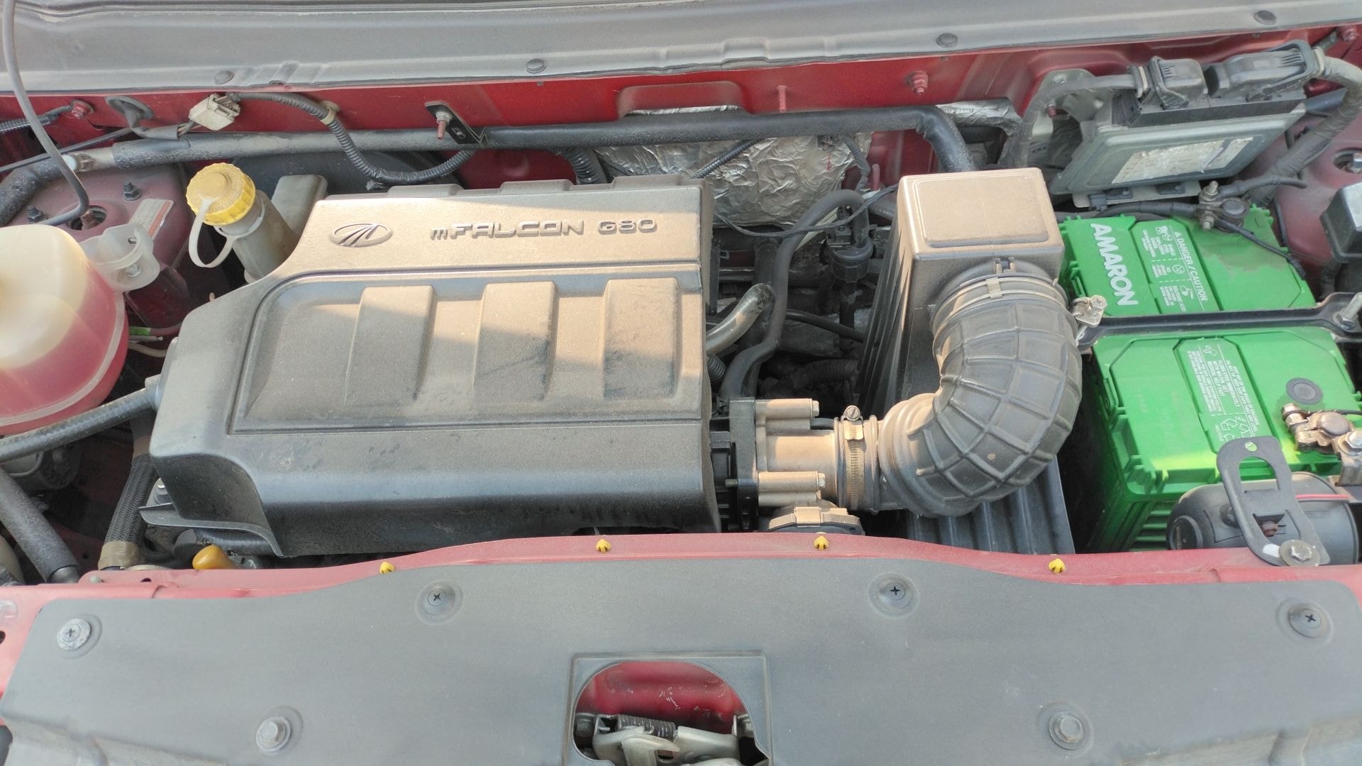 KUV100 image 14 KUV100 image 14