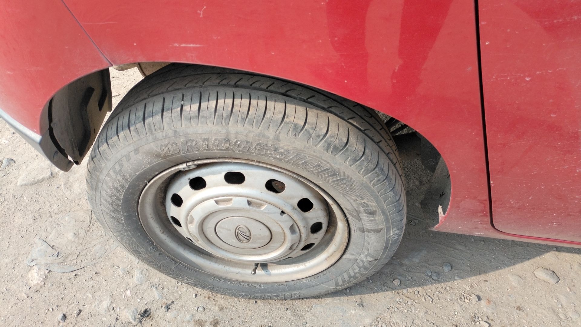 KUV100 image 13 KUV100 image 13