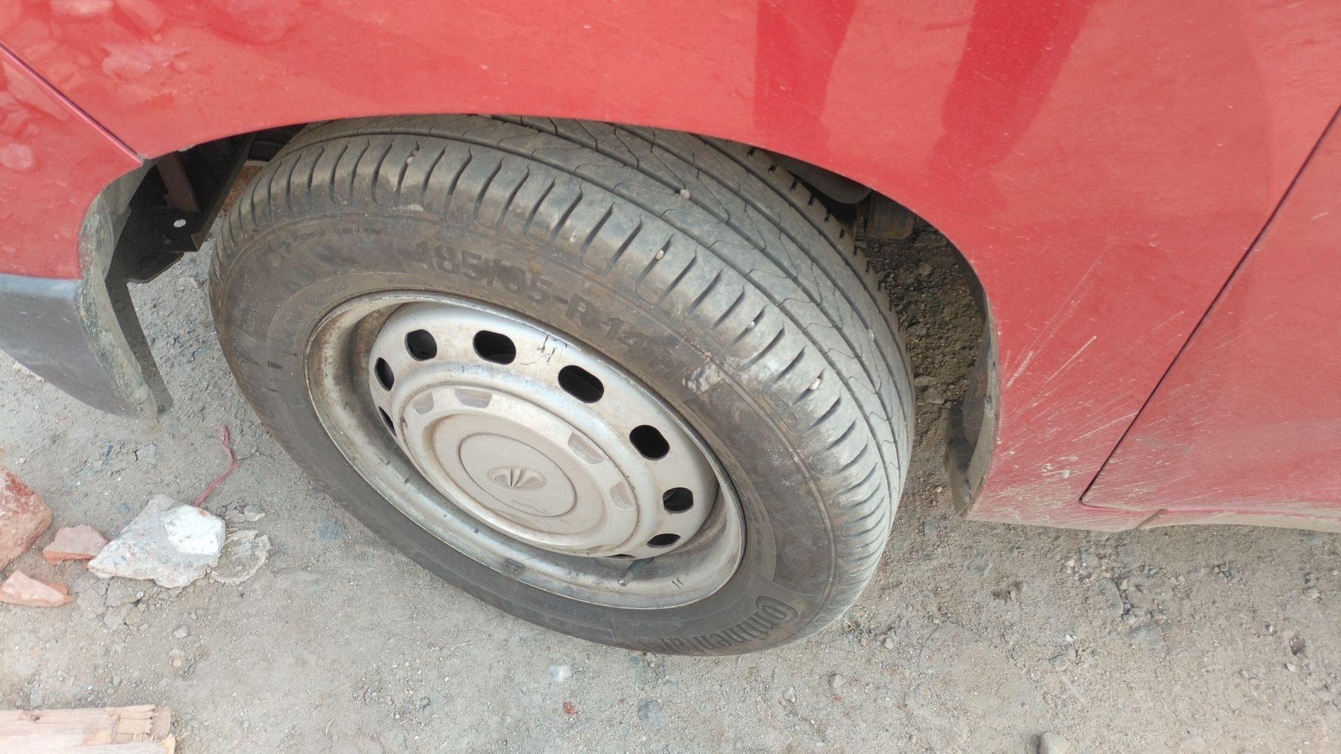 KUV100 image 12 KUV100 image 12