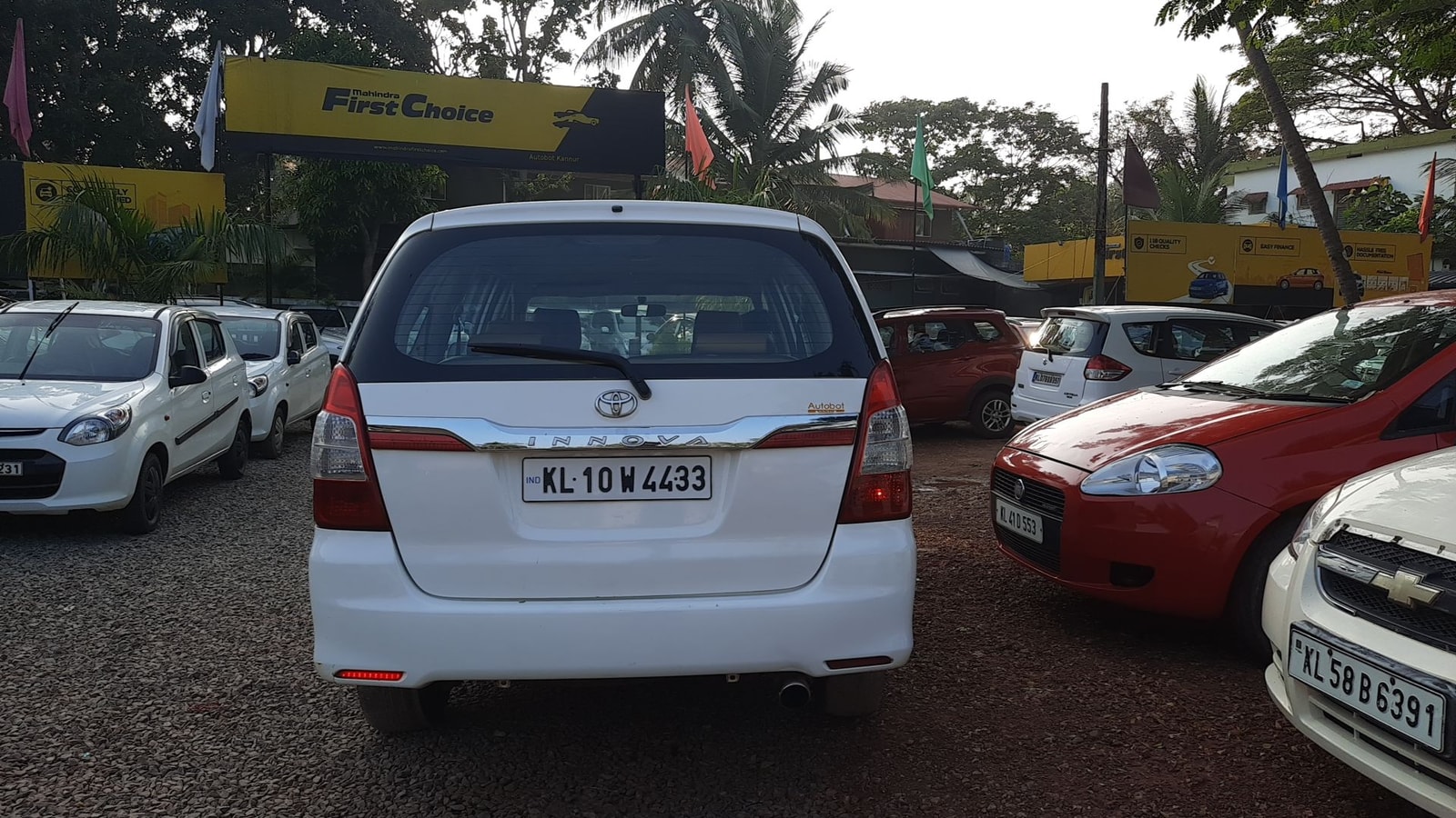 Innova image 4 Innova image 4