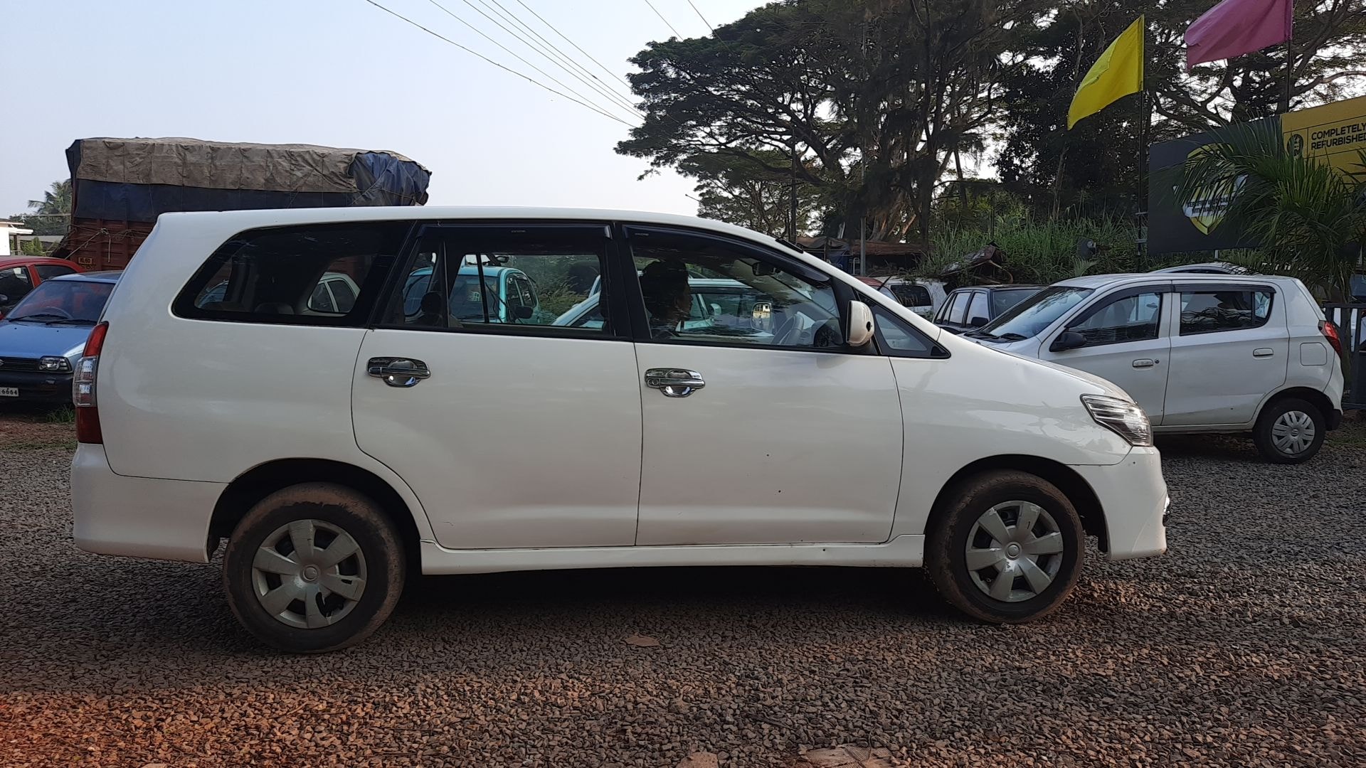 Innova image 7 Innova image 7