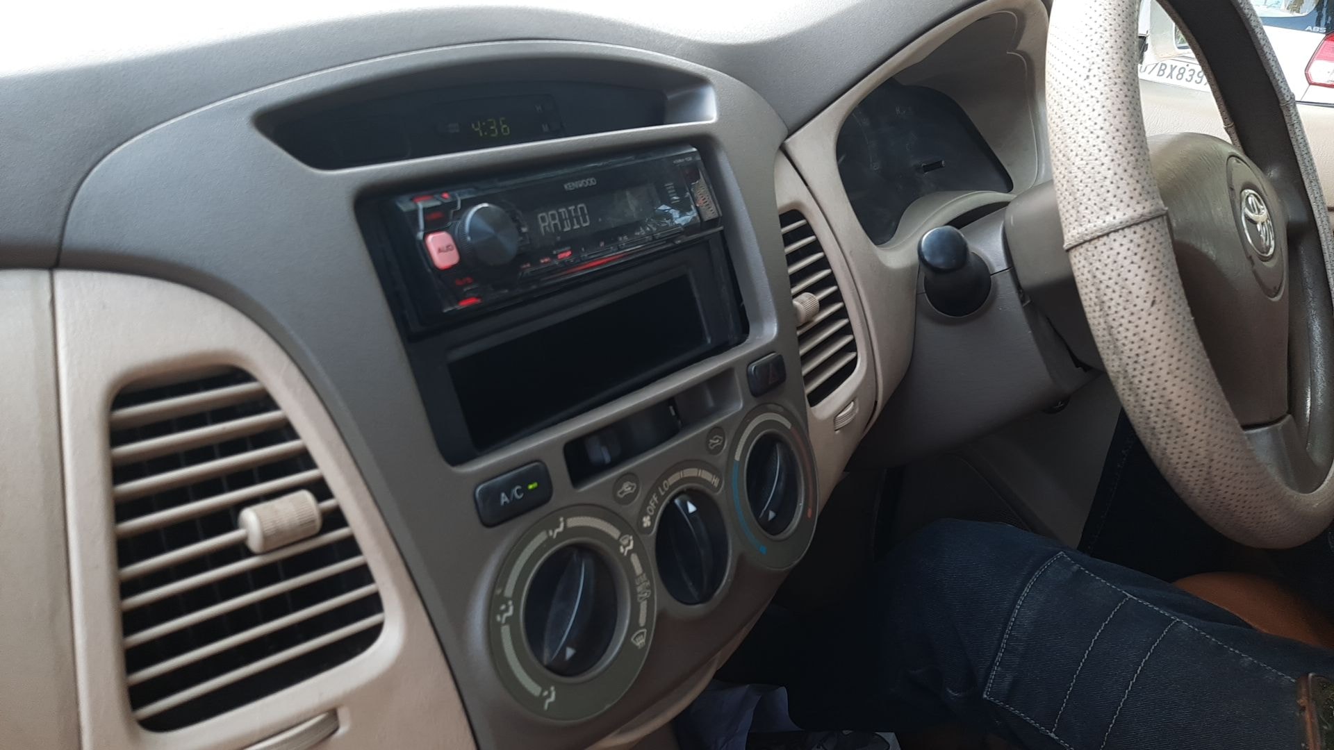 Innova image 17 Innova image 17