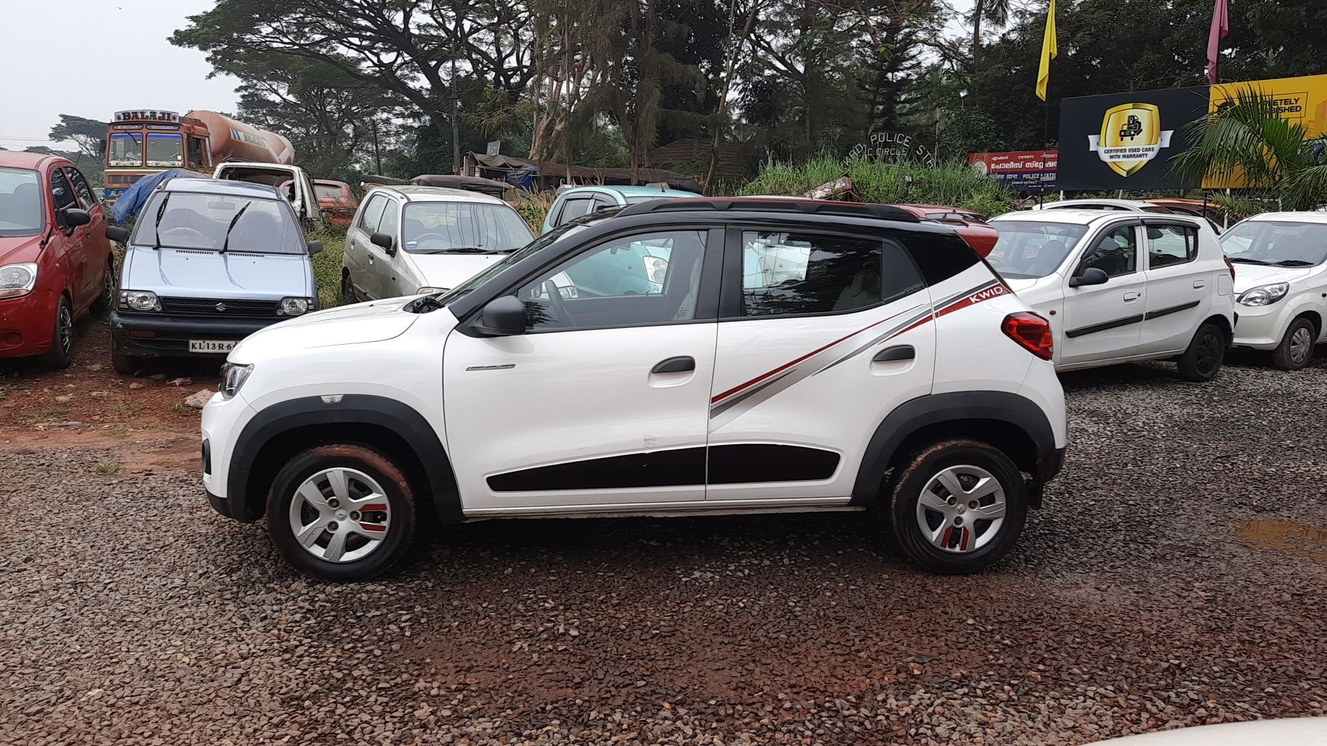 Kwid image 2 Kwid image 2