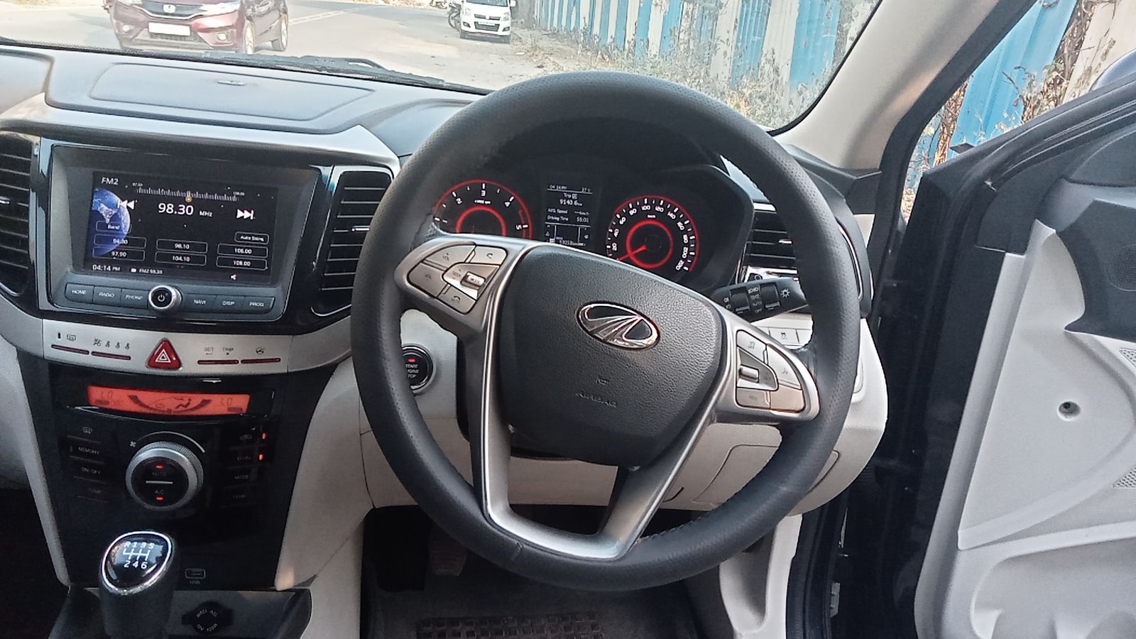 XUV300 image 16 XUV300 image 16