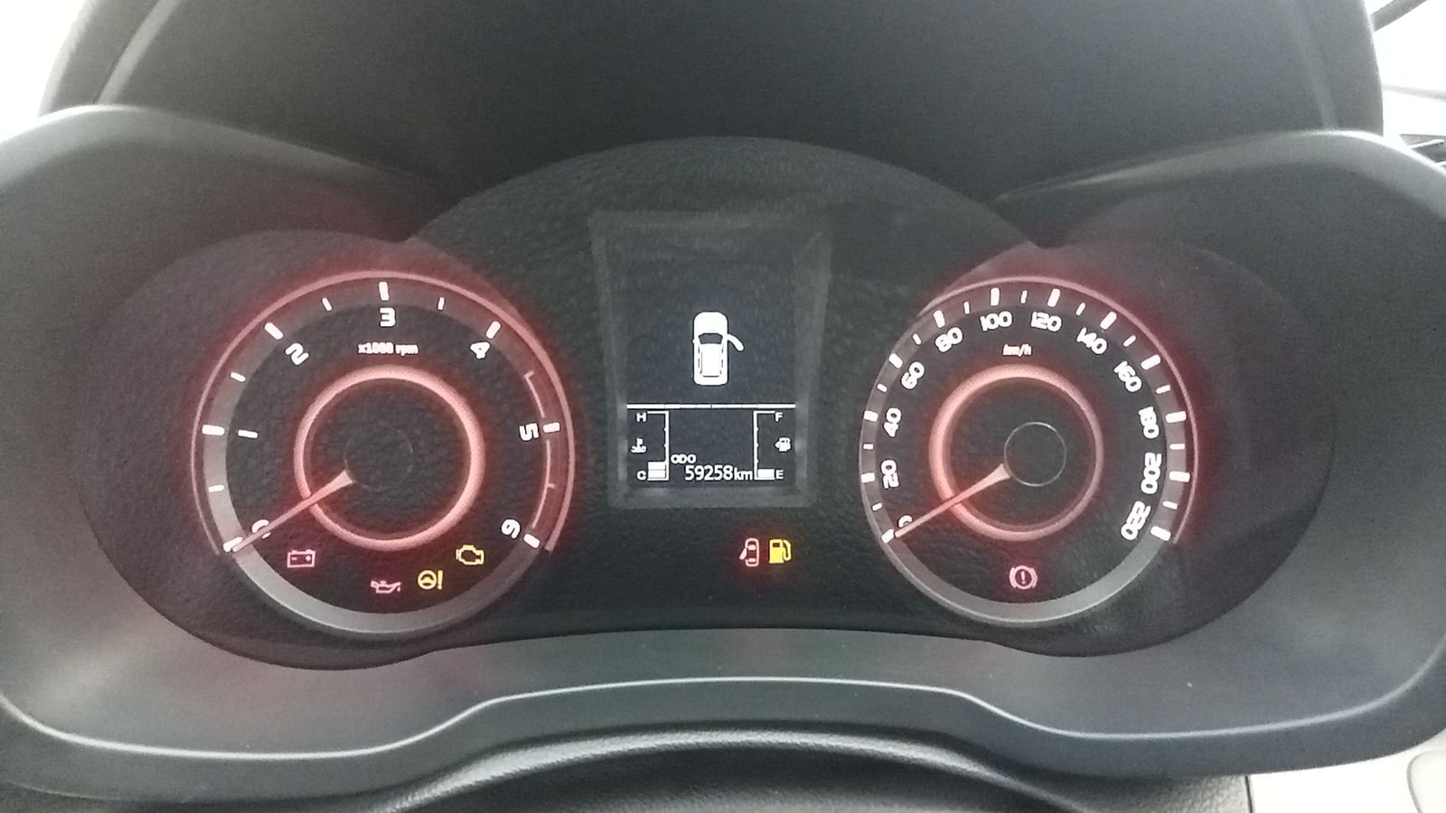 XUV300 image 14 XUV300 image 14