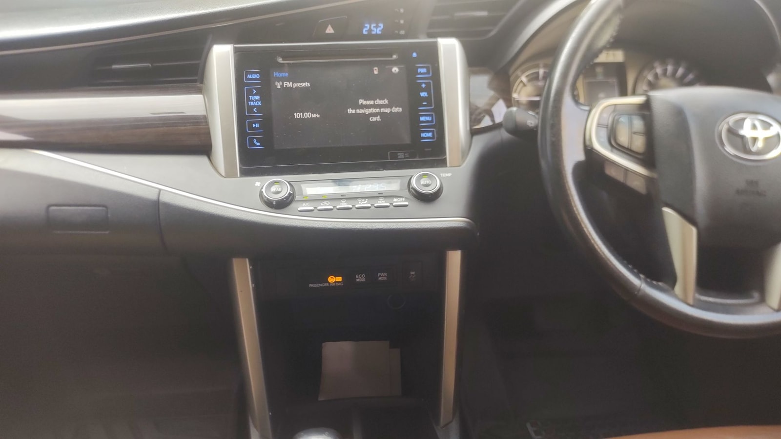 Innova Crysta image 26 Innova Crysta image 26